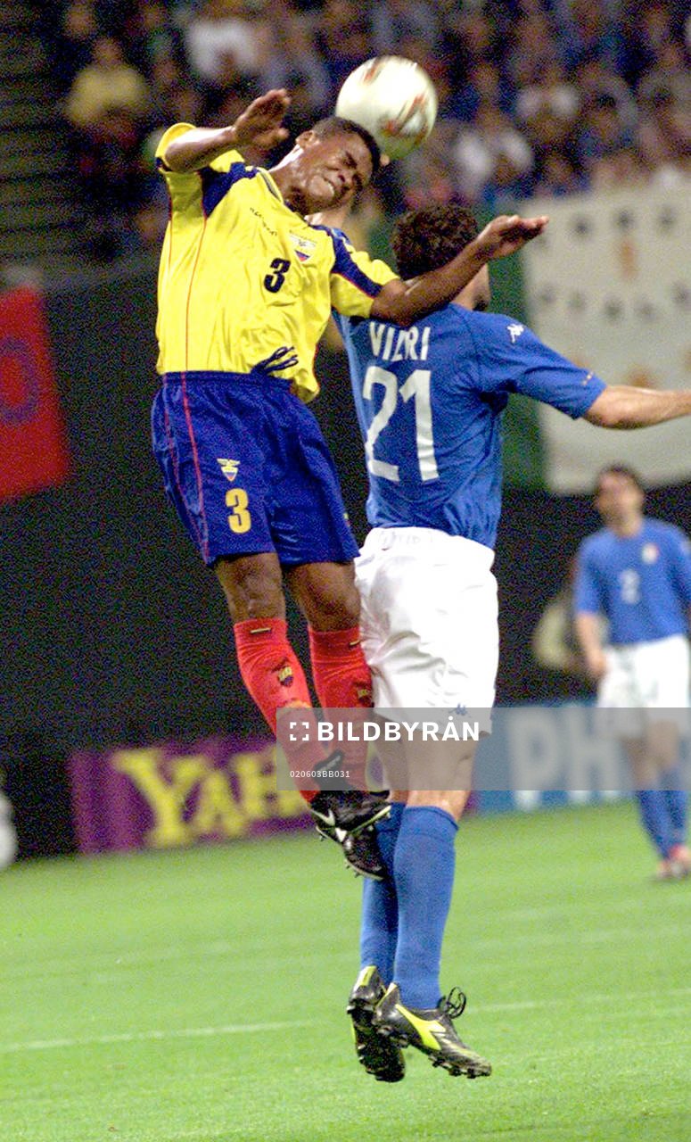 Ivan Hurtado, Ecuador och Christian Vieri, Italien