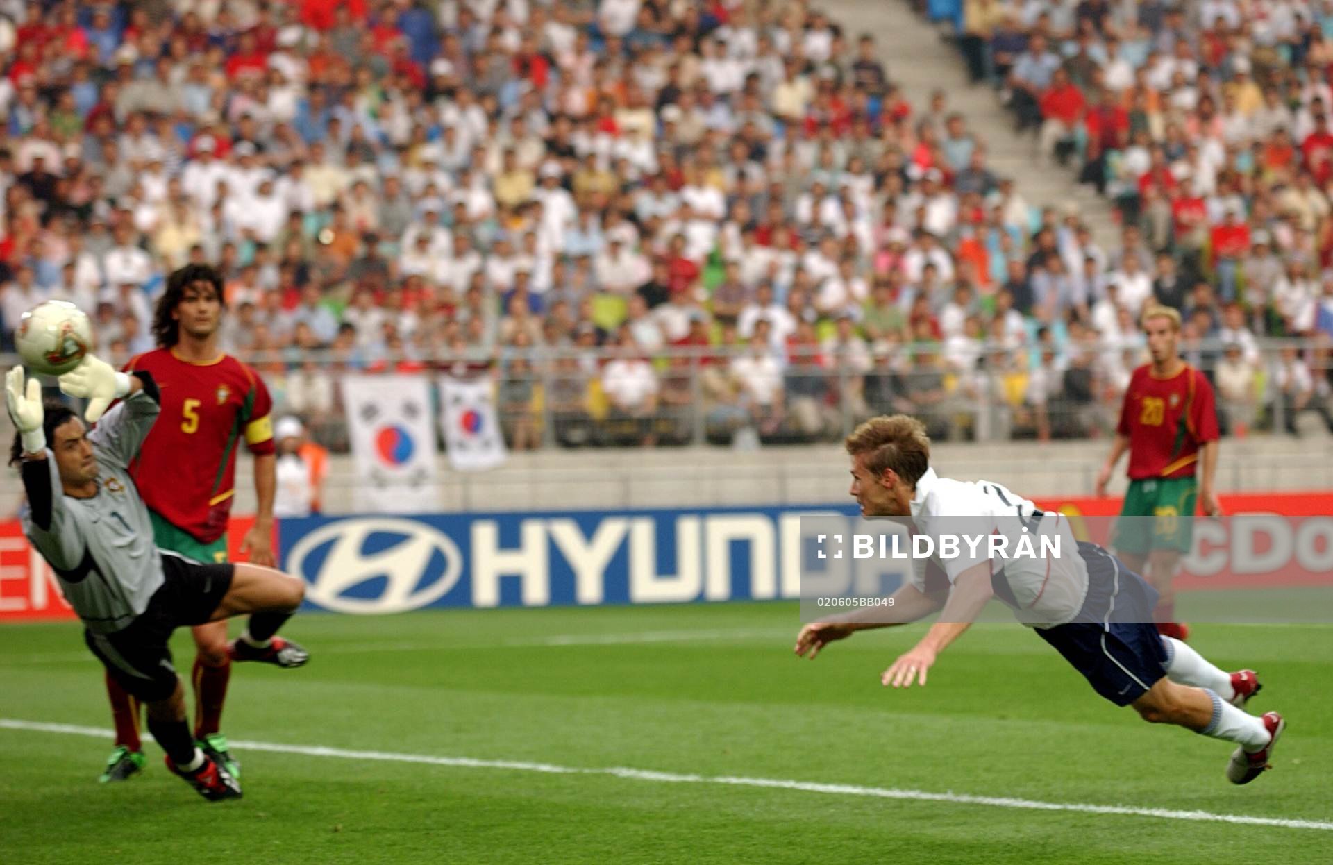 Brian McBride, USA gör 3-0