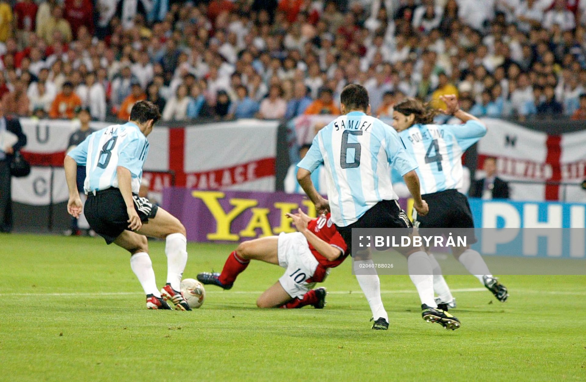 Michael Owen, England fälls med straff som följd