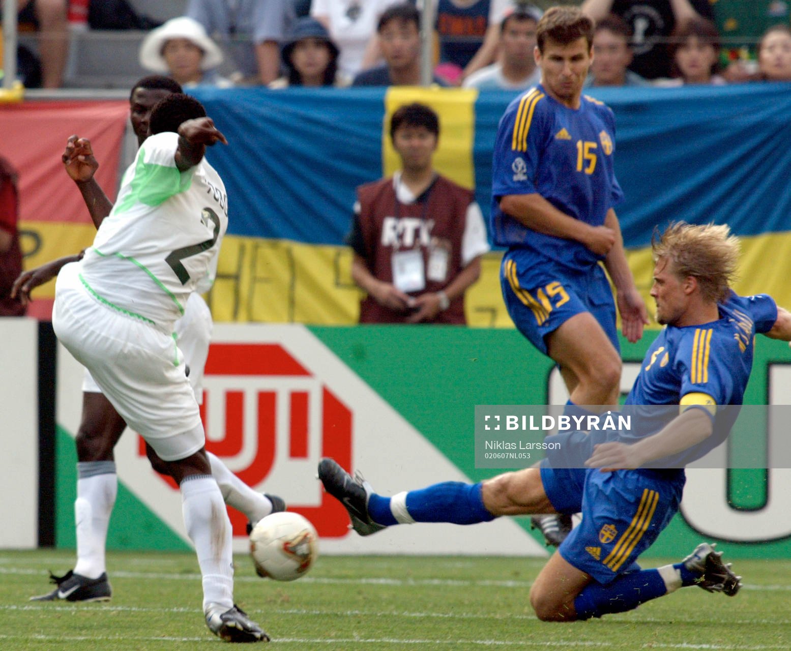 Joseph Yobo, Nigeria, Johan Mjällby och Andreas Jakobsson
