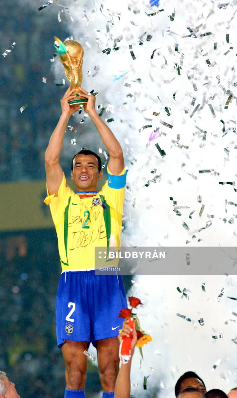 Cafu med pokalen. Brasilien, världsmästare. Jubel
