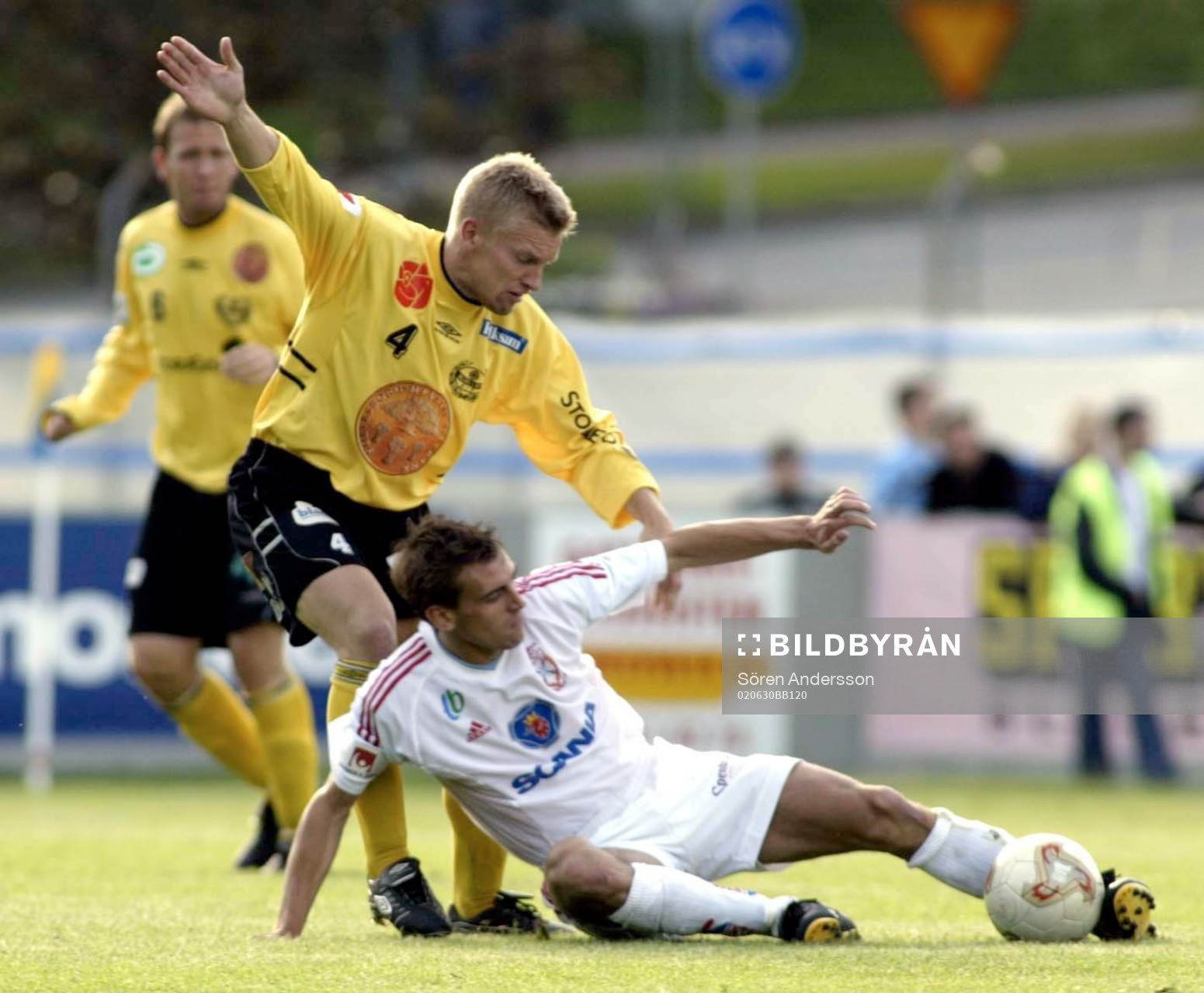 Torbjörn Nilsson, Mjällby och Joel Riddez, Assyriska