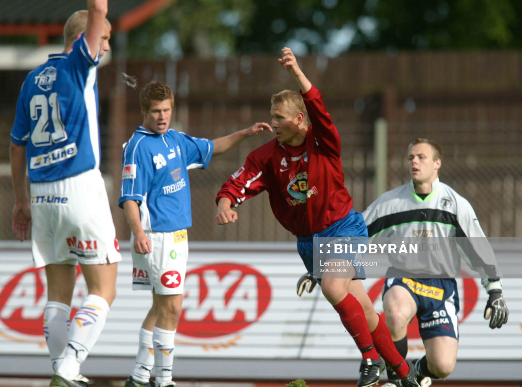 Östers Johan Mattsson jublar