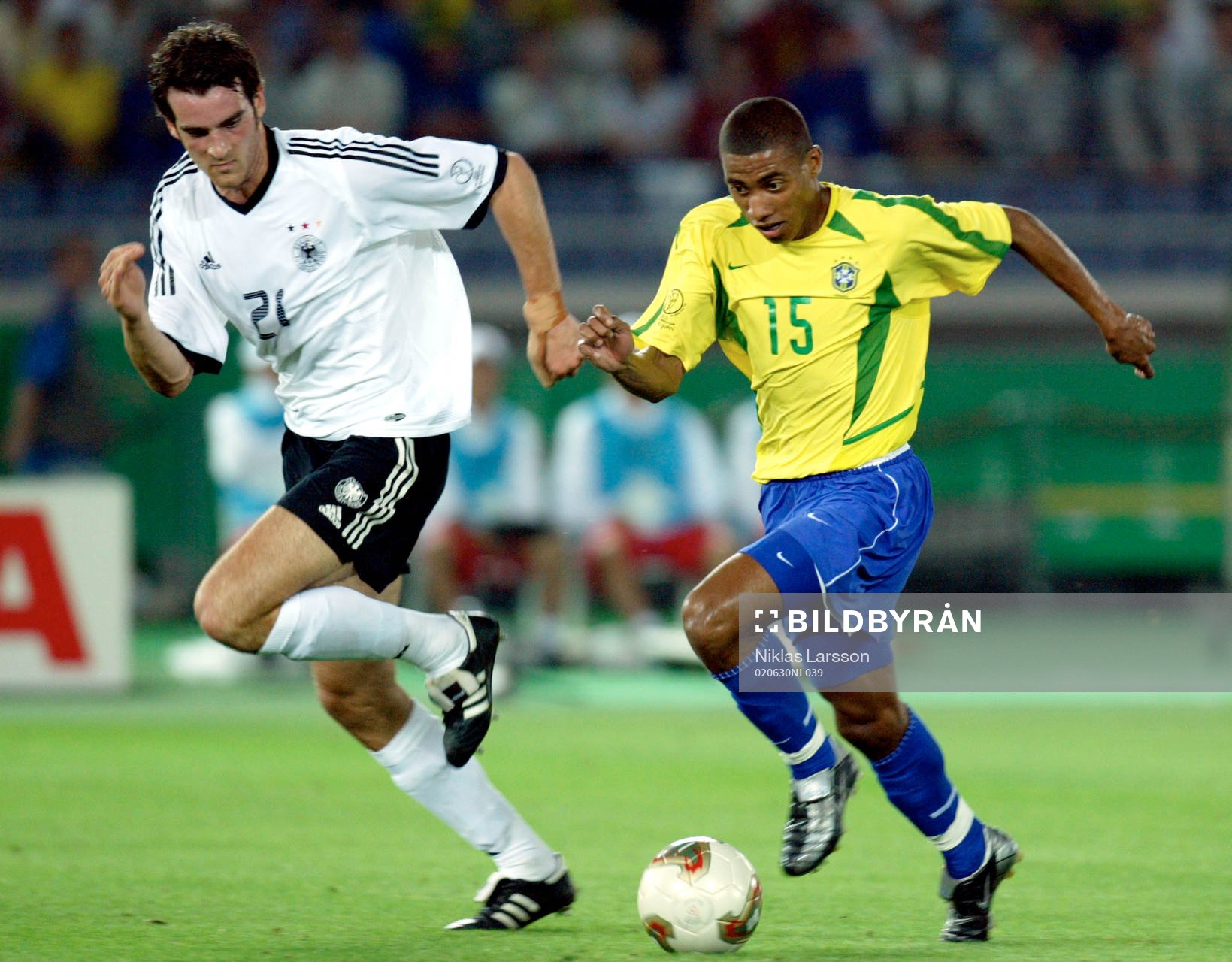  Christoph Metzelder, Tyskland och Kleberson, Brasilien.