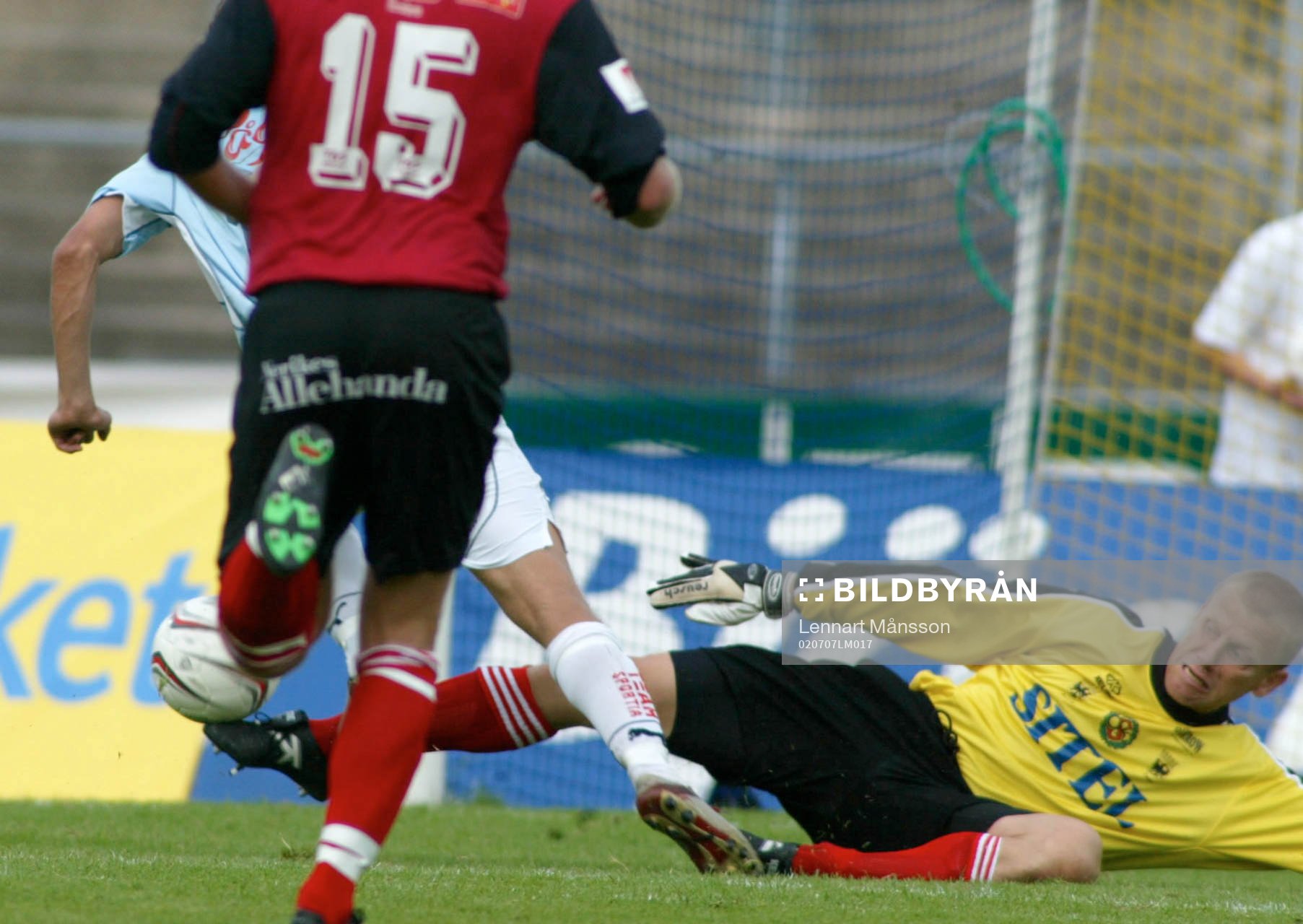 Här avgörs matchen, ÖSK-veteranen i mål Anders Karlsson