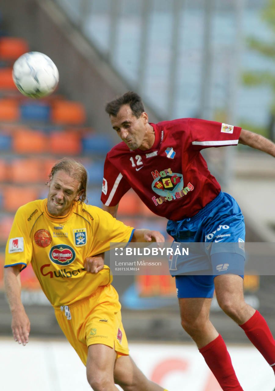  Goran Jevtic, Öster når högst i en luftduell