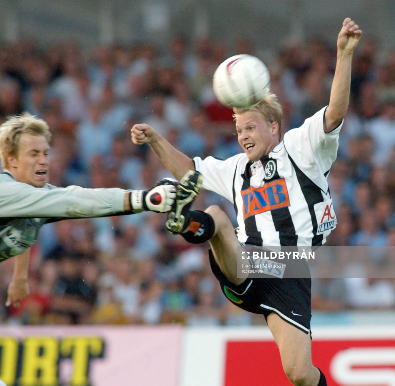 Mattias Asper, Malmö får i sista stund undan bollen