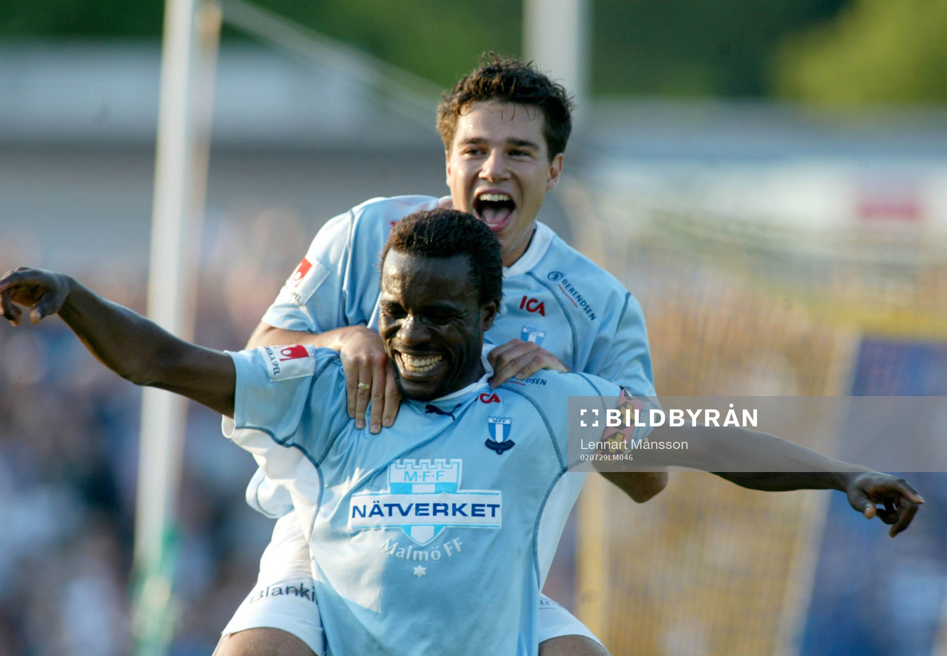  Peter Ijeh grattas av Gudmunder Mete,  Malmö FF. Mål. Jubel.