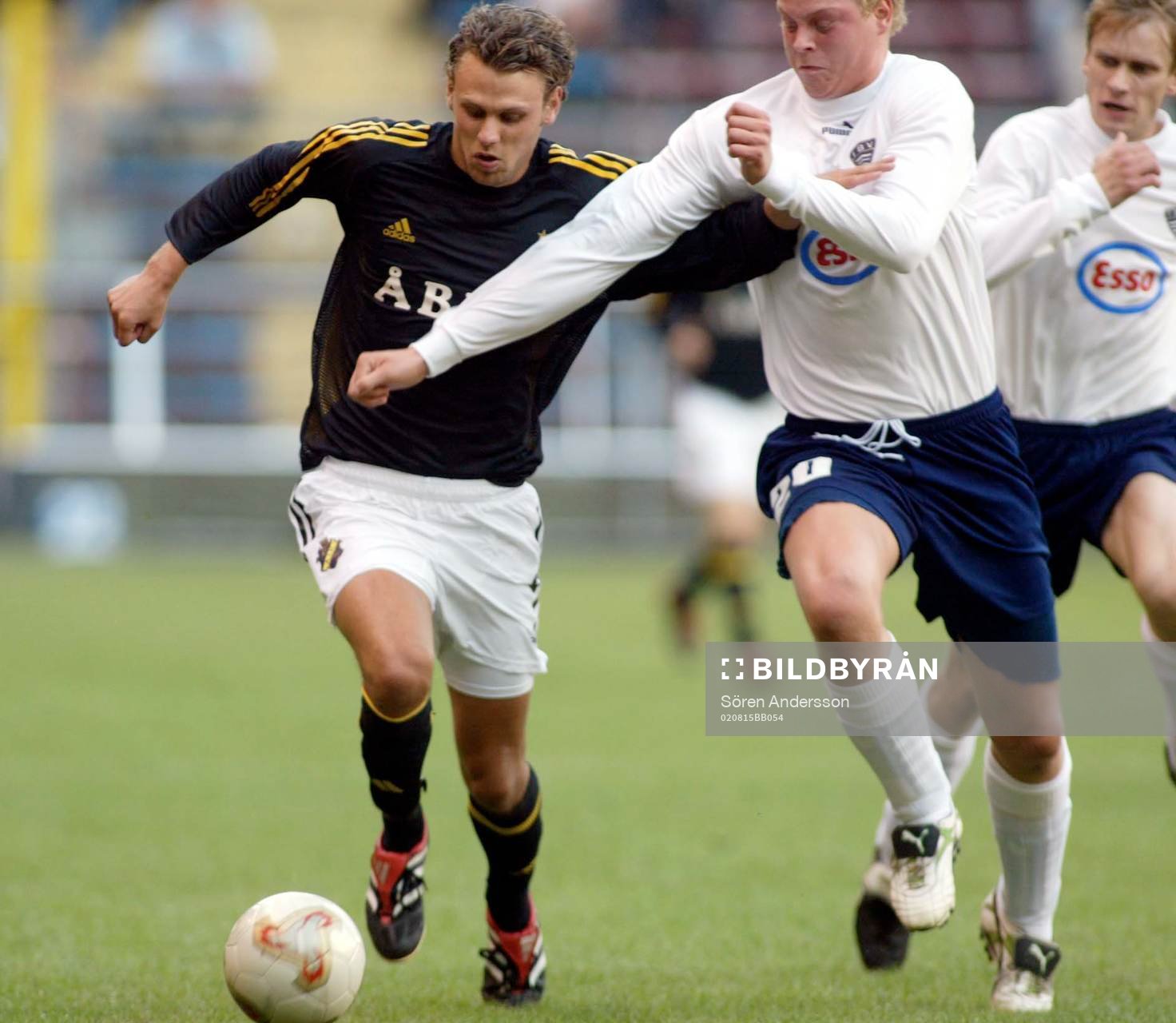 Daniel Hoch, AIK och Pall Hjardar, IBV
