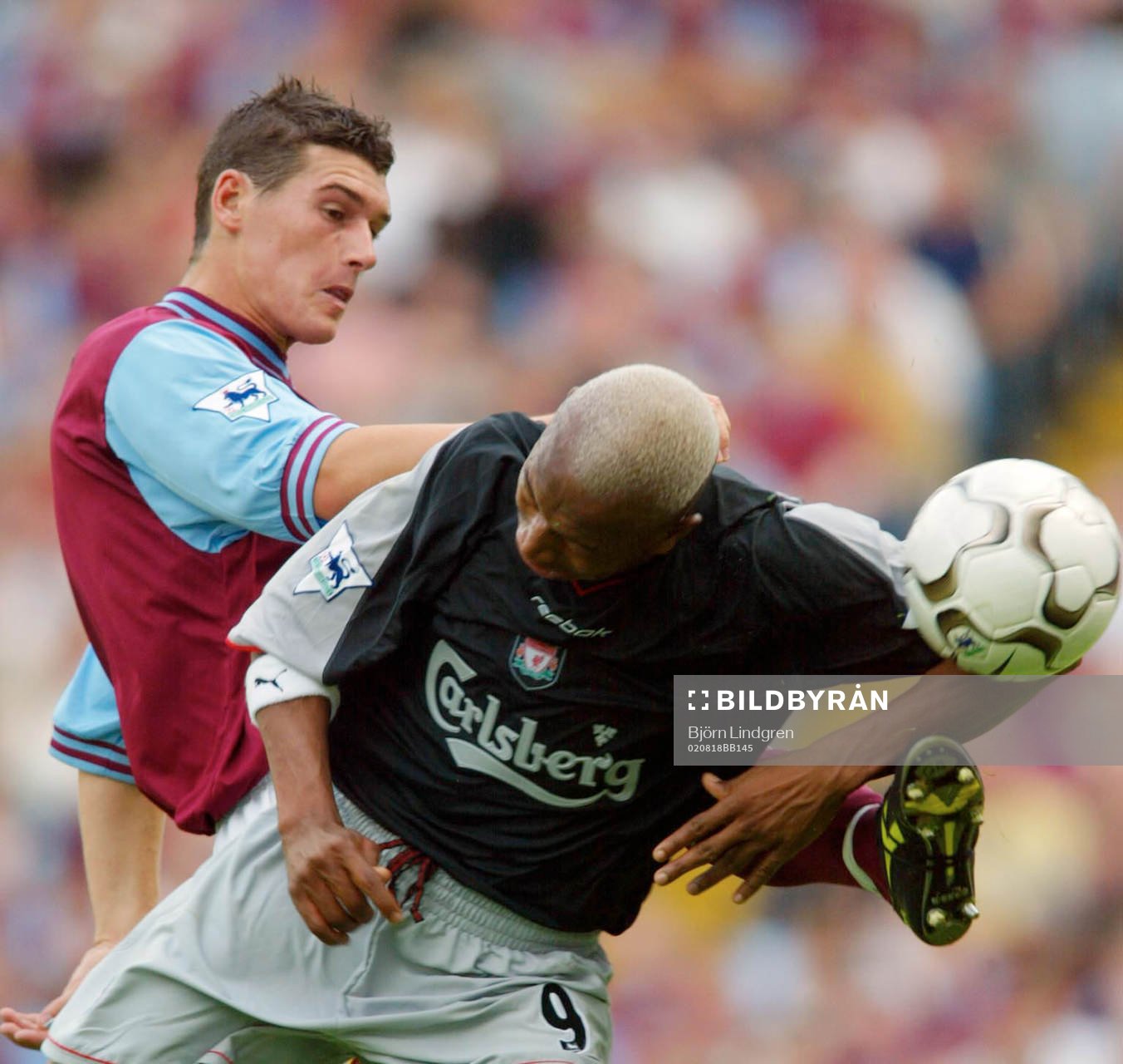 Fotboll, Premier League (Engelsk Liga), Aston Villa - Liverpool: Gareth Barry, Aston Villa och El-Hadji Diouf, Liverpool