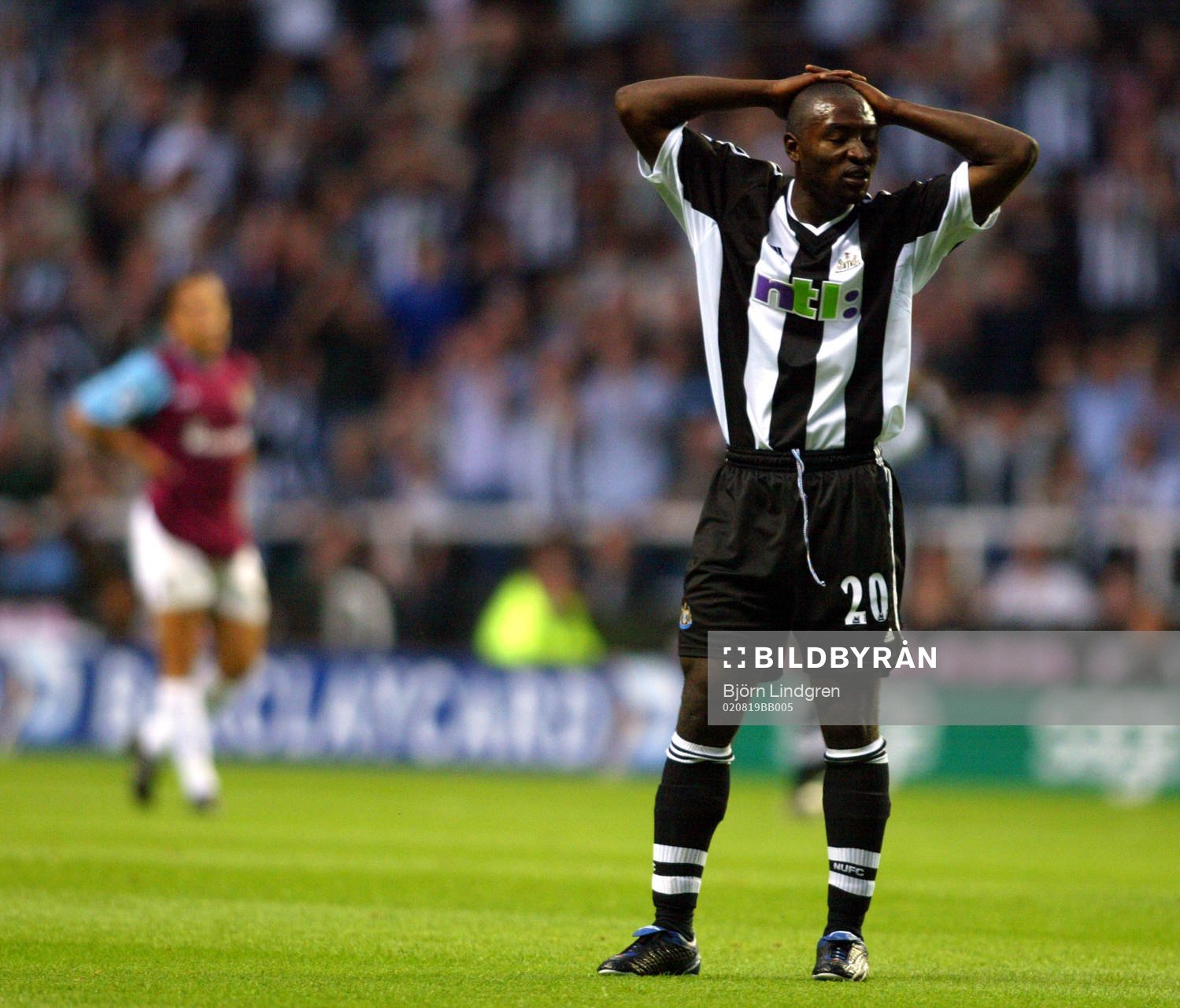 Lomana Lualua, Newcastle