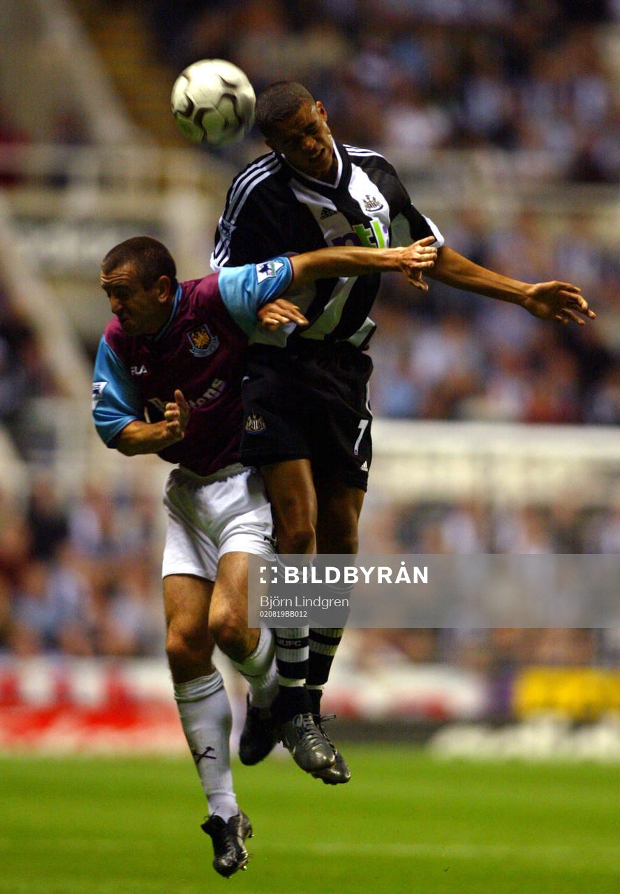  Nigel Winterburn, West Ham och Jermaine Jenas, Newcastle i nickduell