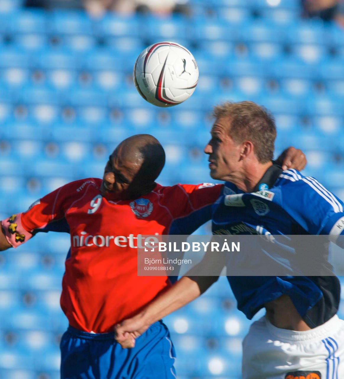  Alvaro Santos, Helsingborg och Marko Tuomela, Sundsvall i nickduell