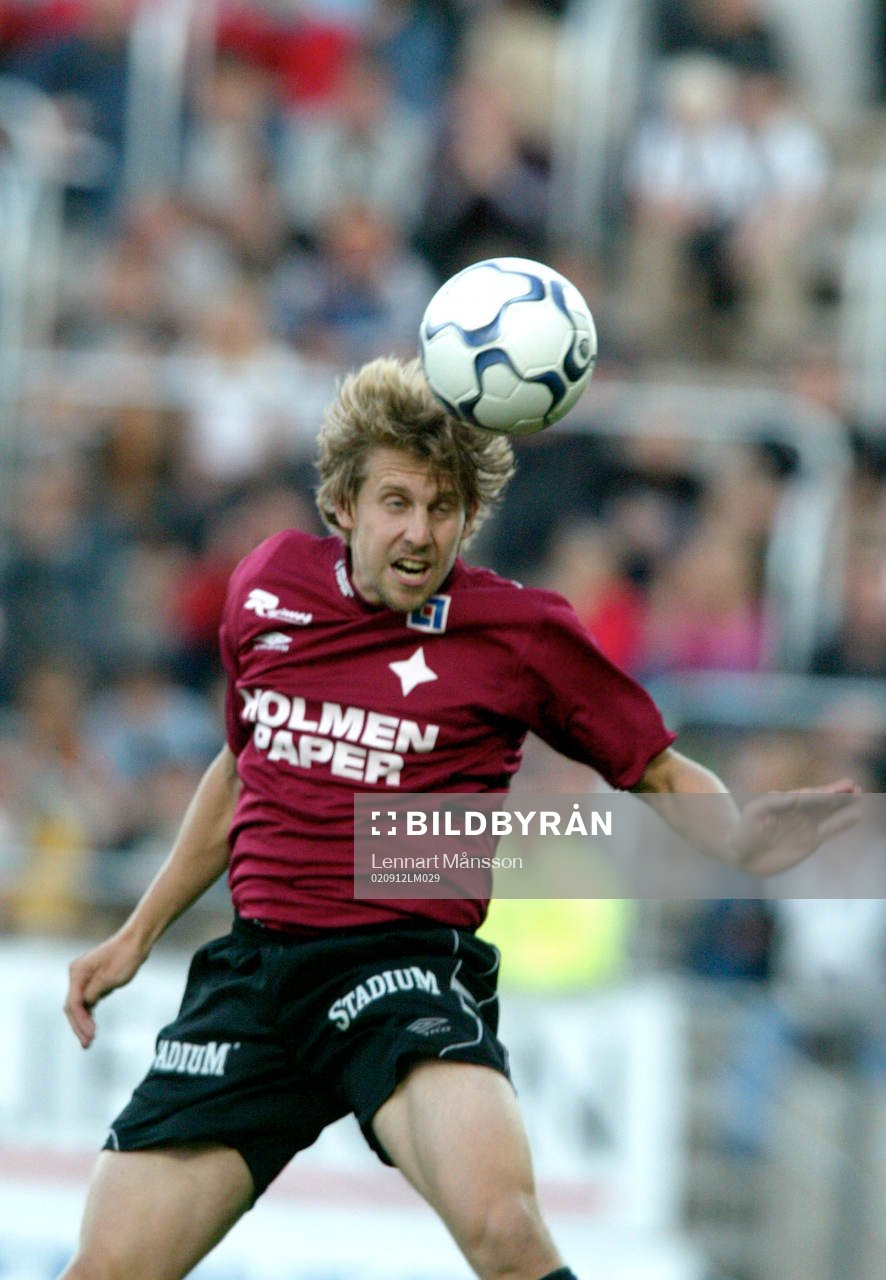 Mikael Ström nickar. Nick