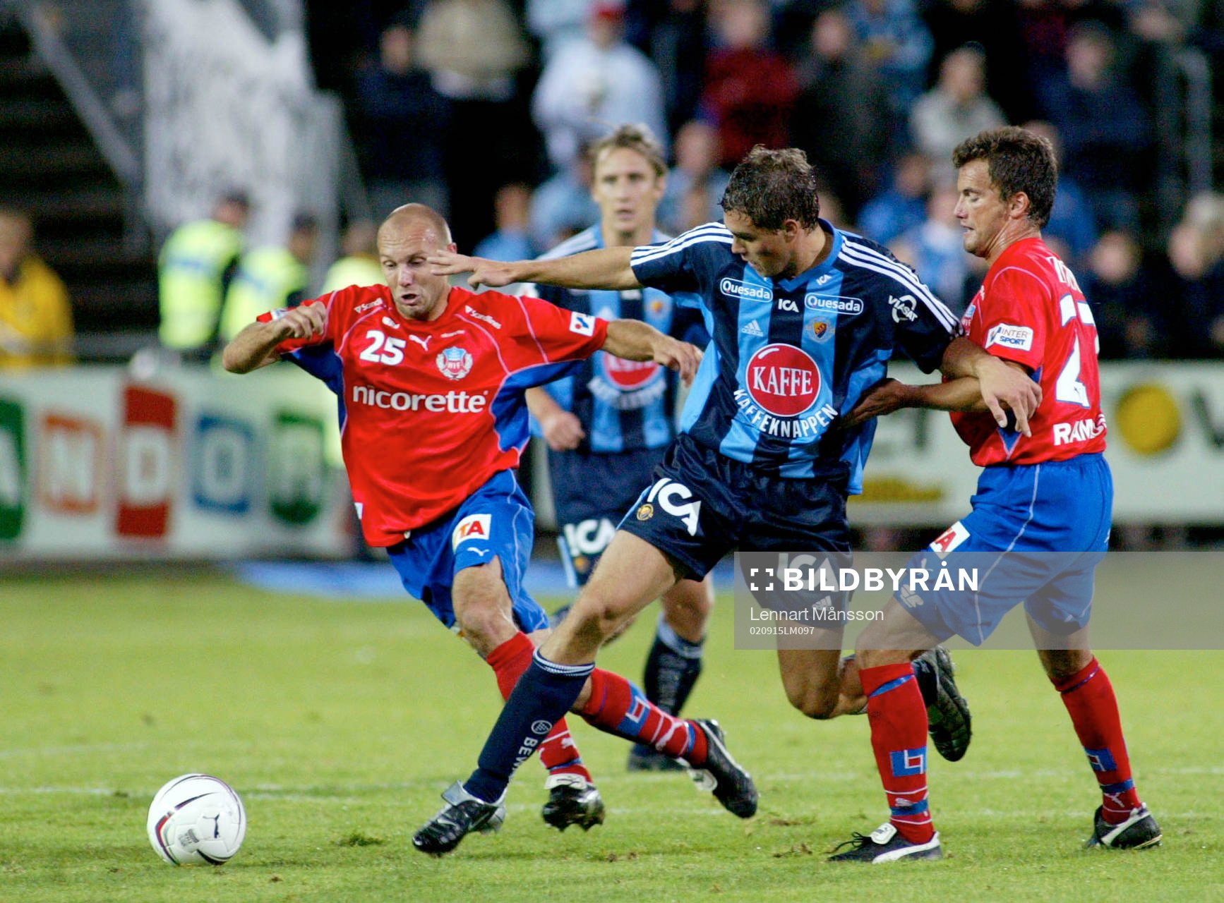 Johan Elmander mot Tommi Grönlund och Kenneth Rasmussen