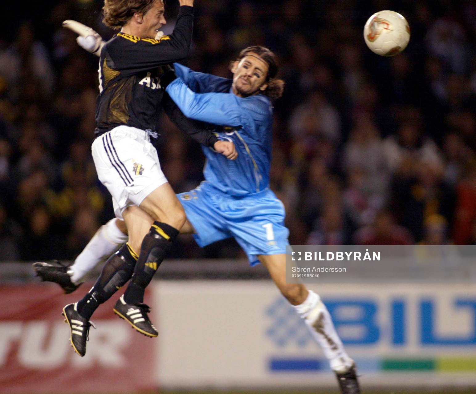 Mats Rubarth, AIK gör 3-3 målet bakom Rustu Recber,