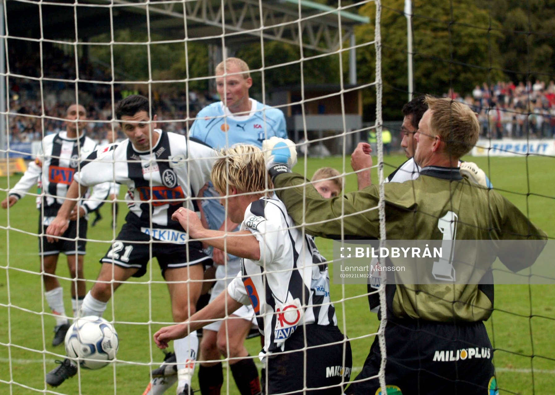 Jörgen Ohlsson nickar in segermålet