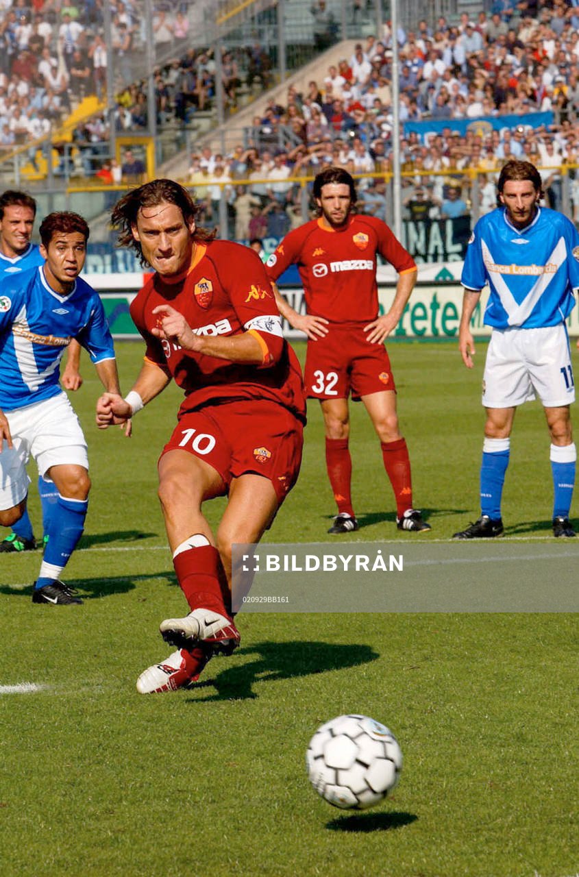 Brescia - Roma: Totti, Roma