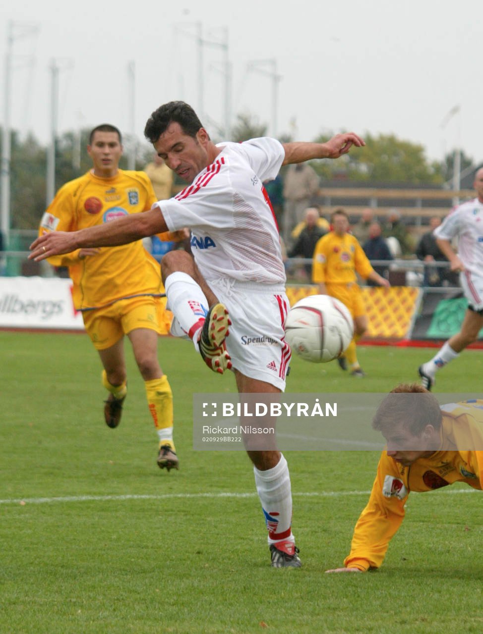Edmond Lutaj, Assyriska