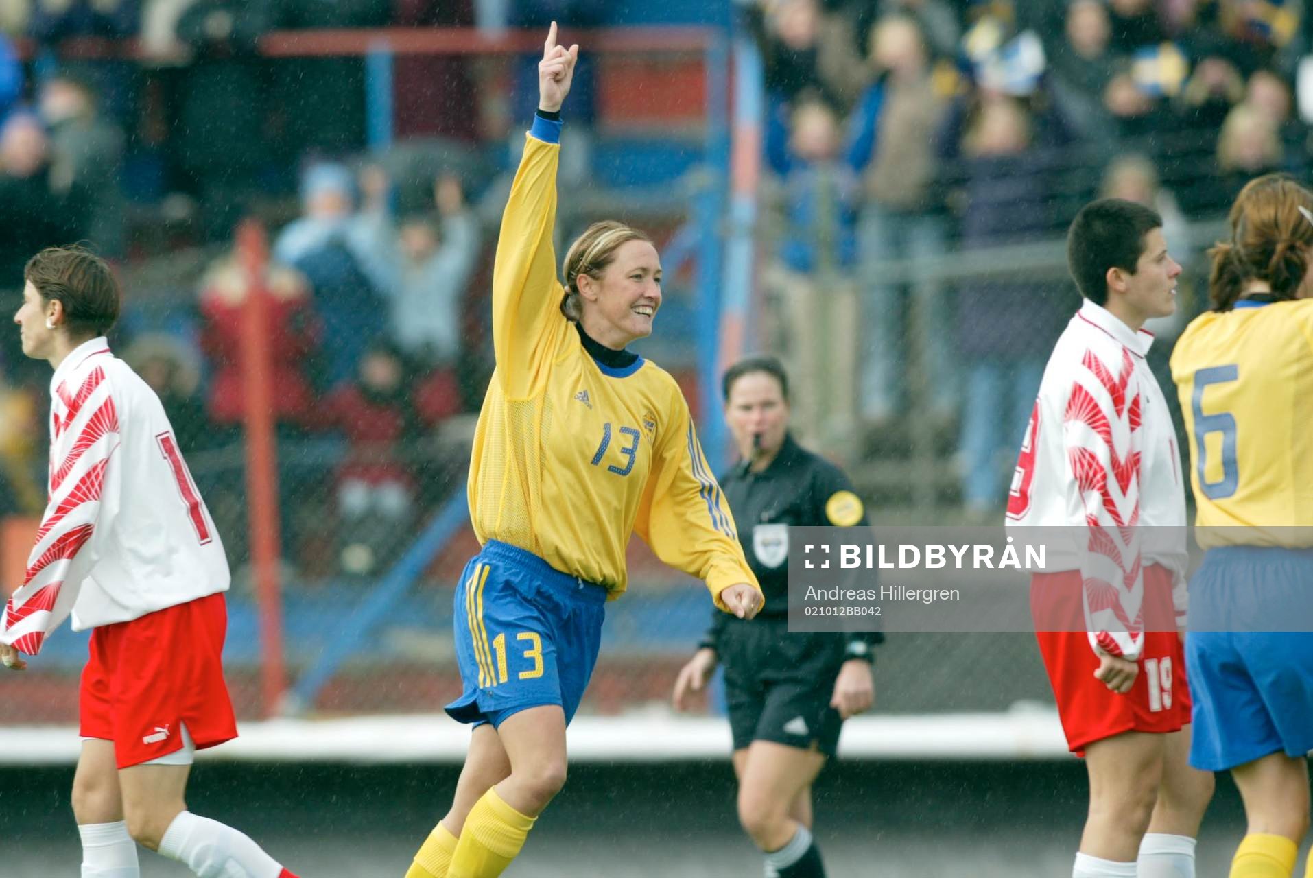 Anna-Maria Eriksson, Sverige jublar