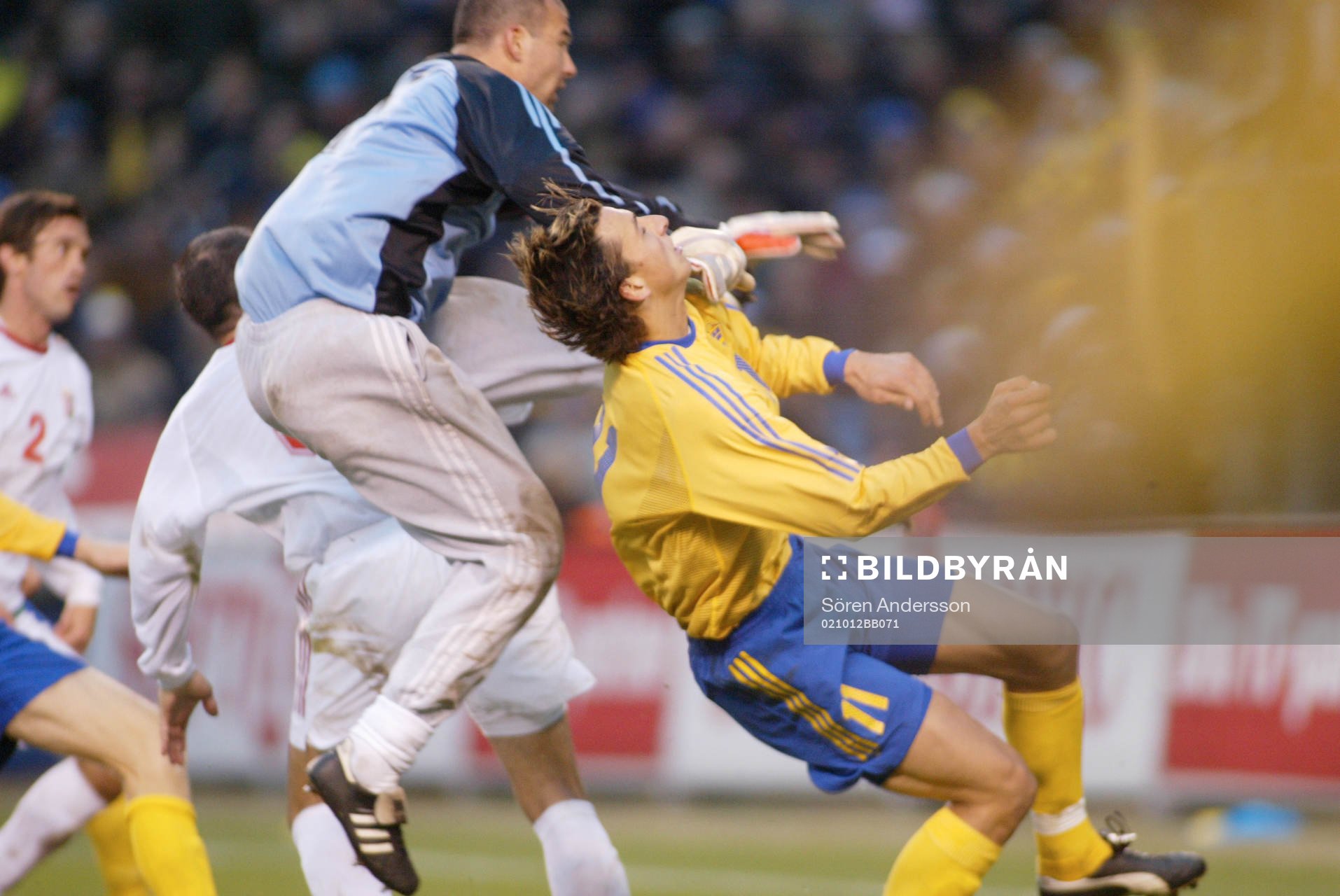 Zlatan Ibrahimovic, Sverige nickar in 1-1. Men i duellen