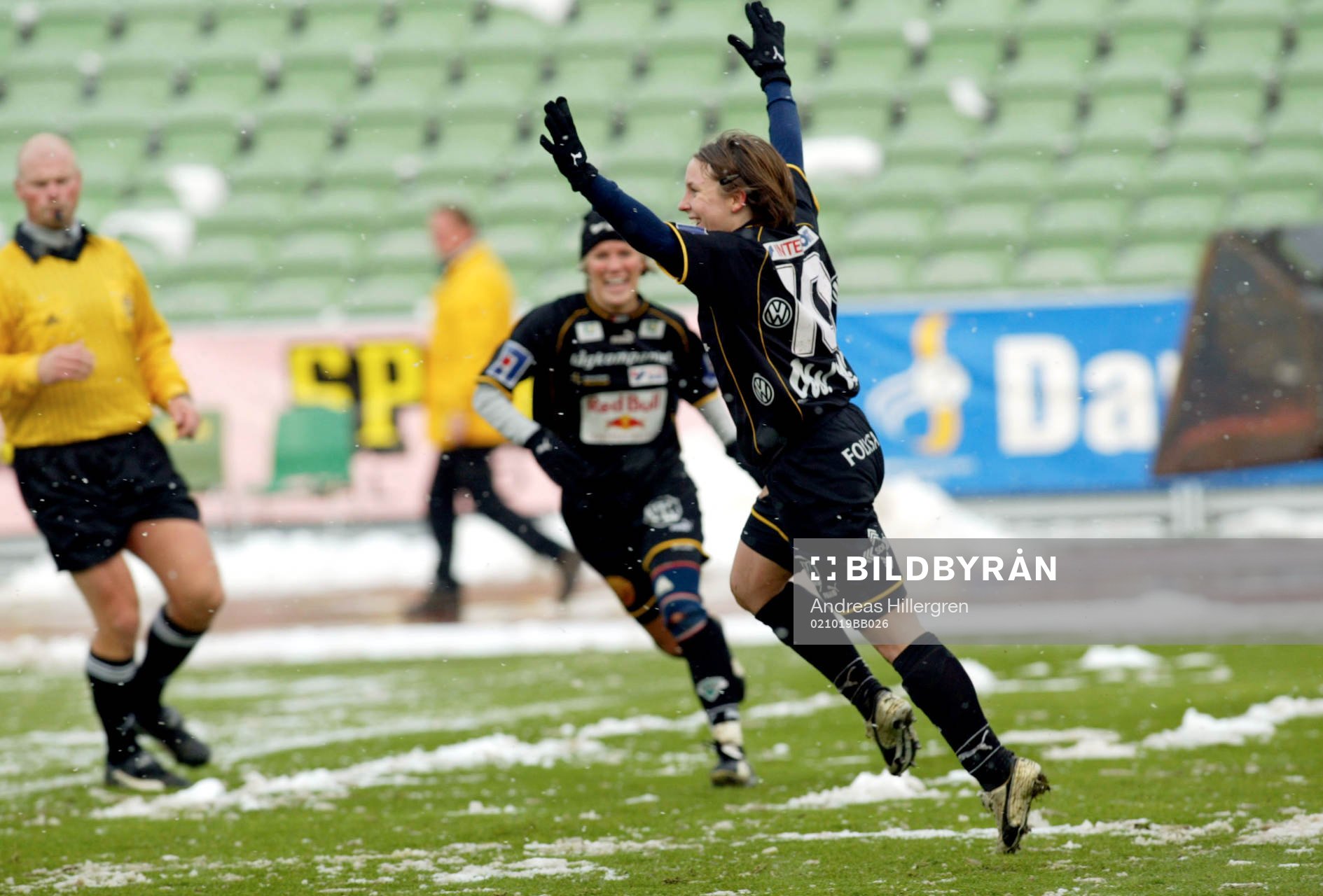 Fotboll, Landvetter - Umeå Ik, nya ullevi: Hanna Ljungberg, Umeå IK, jubel.