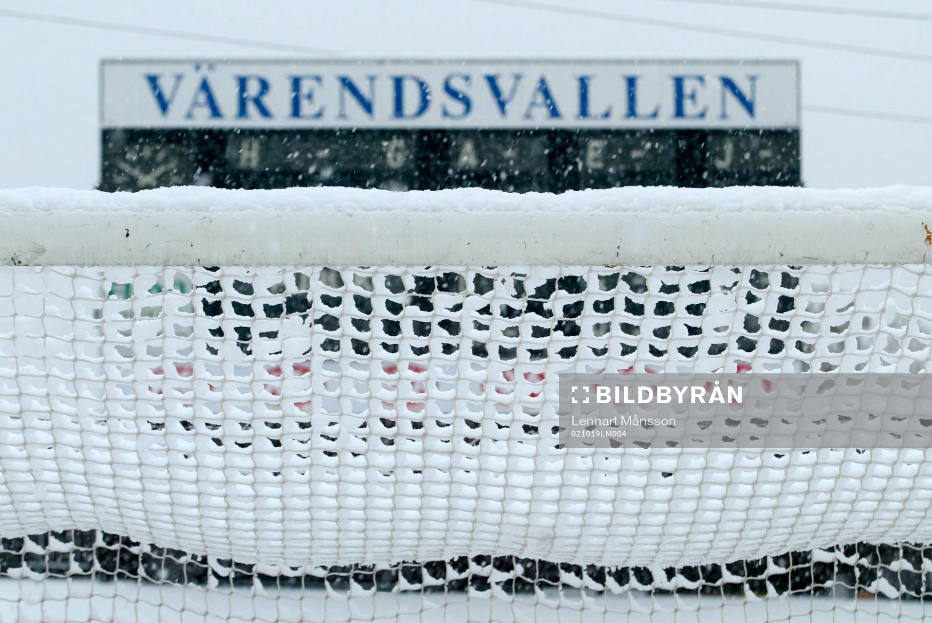 Snön låg tung på Värendsvallens målställningar. Snö