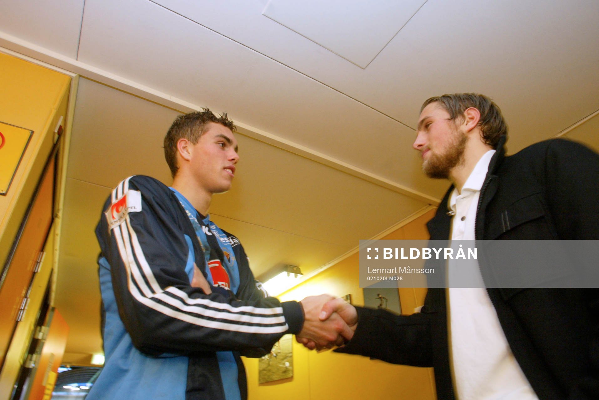  Patrik Elmander i Kalmar grattas brorsan Johan i Djurgården.