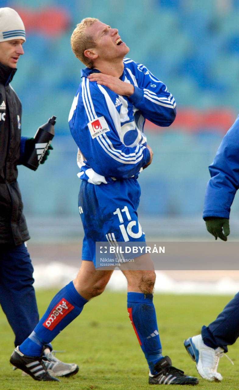 Jonas Henriksson har ont