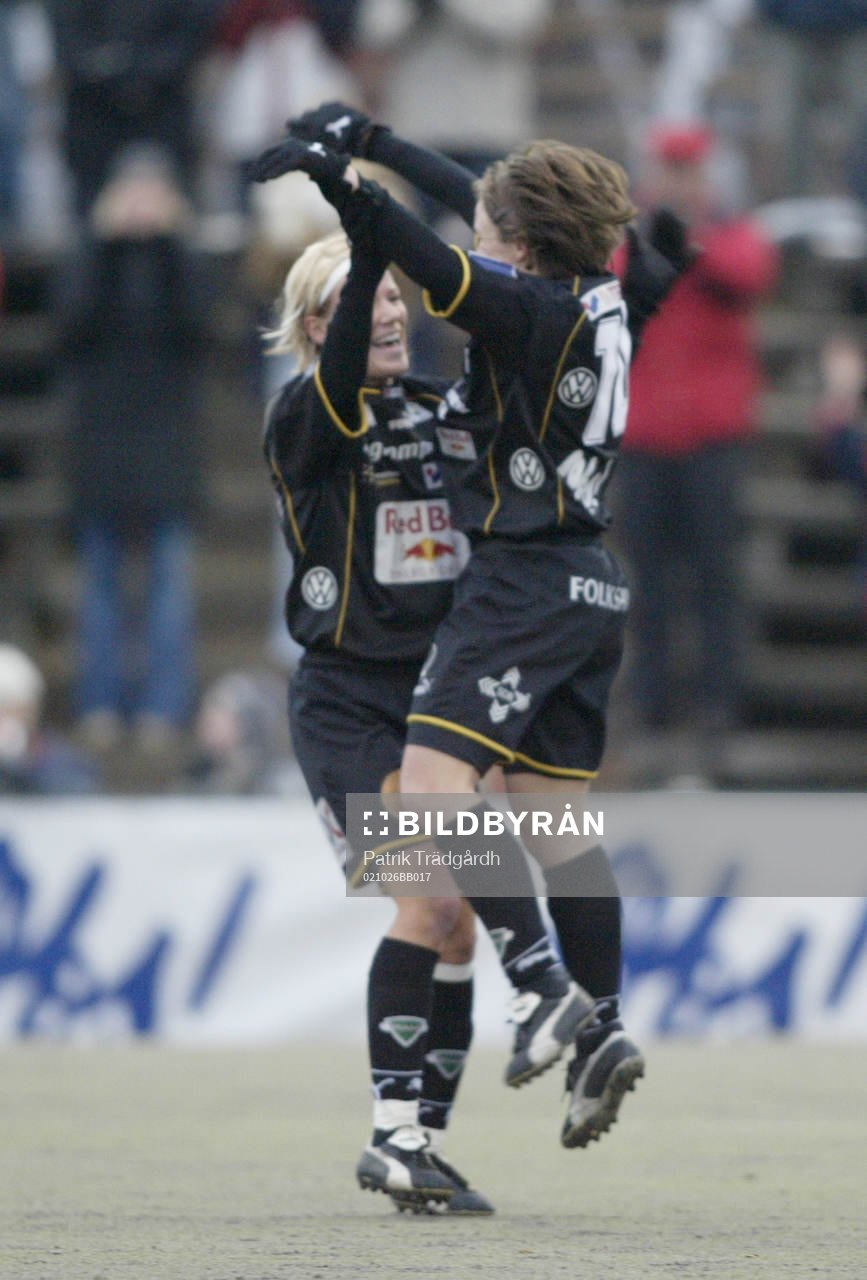 Fotboll, dam, allsvenskan, Umeå,Hanna Ljungberg och Anna