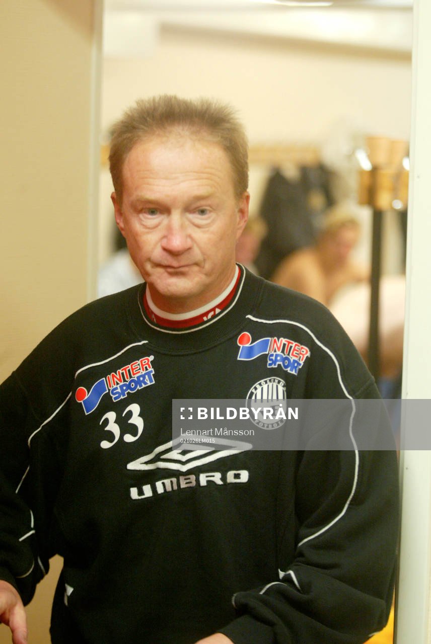 VF-tränaren Lars-Olof Mattsson deppar