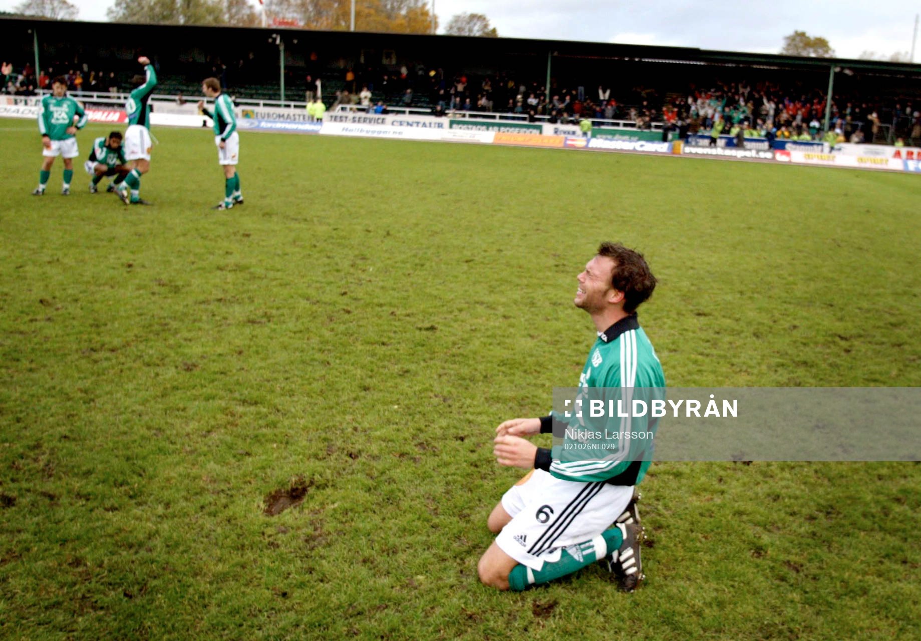 Enköping till allsvenskan!! Magnus Reutervall gråter när