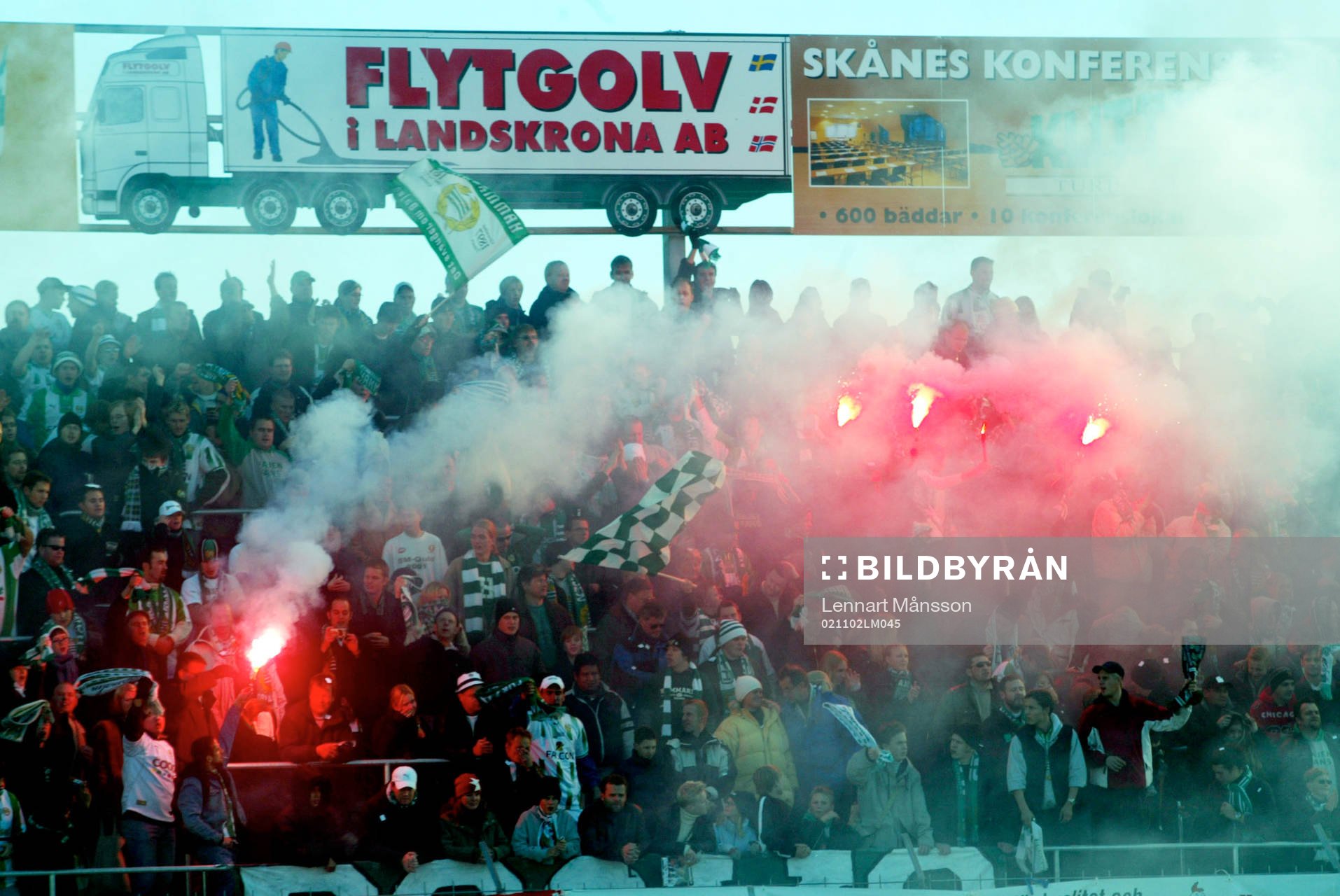 Läktare, bengaliska eldar, rök