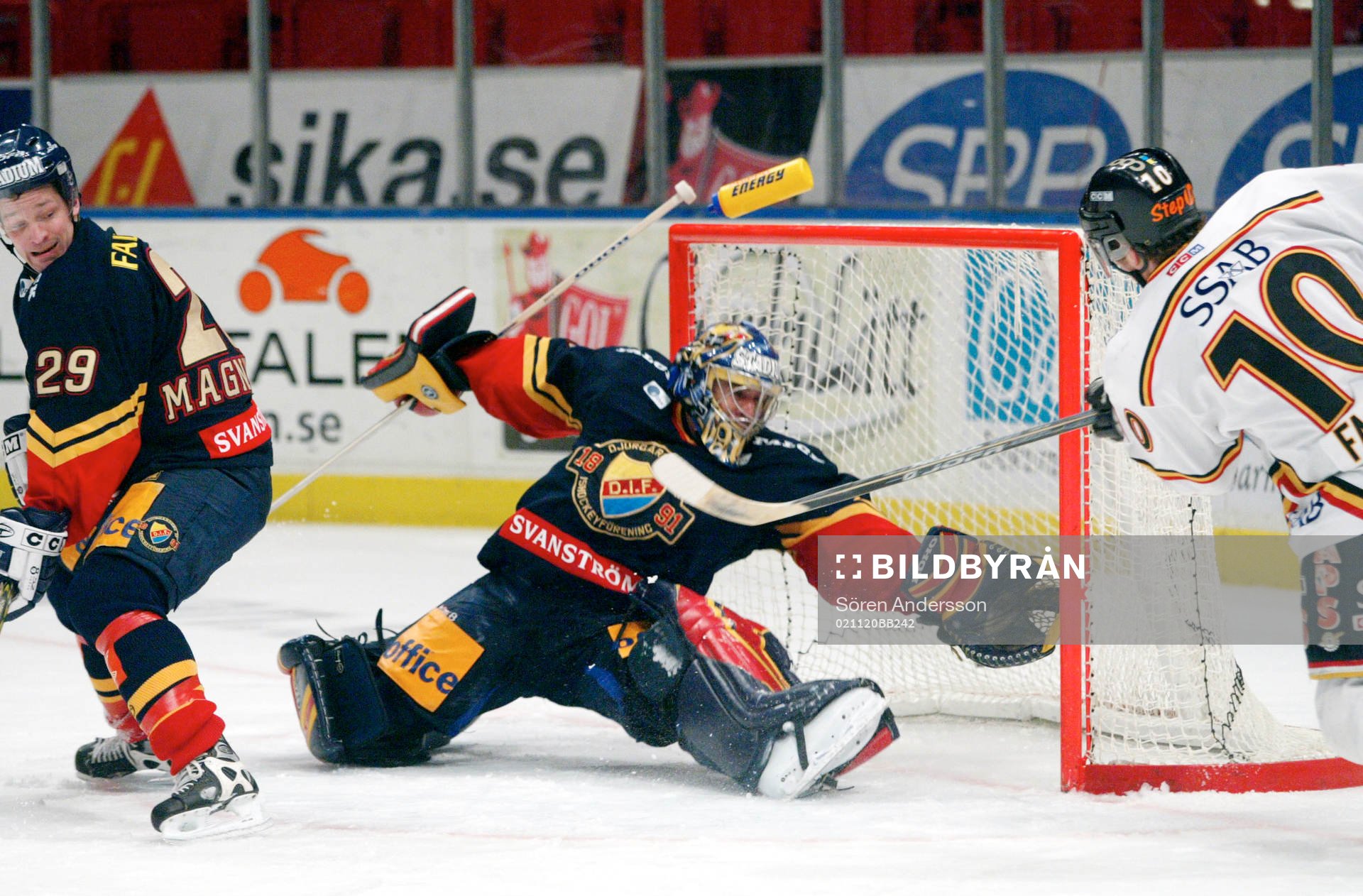 Linus Fagermo, Luleå gör 2-0 bakom Joaquin Gage,
