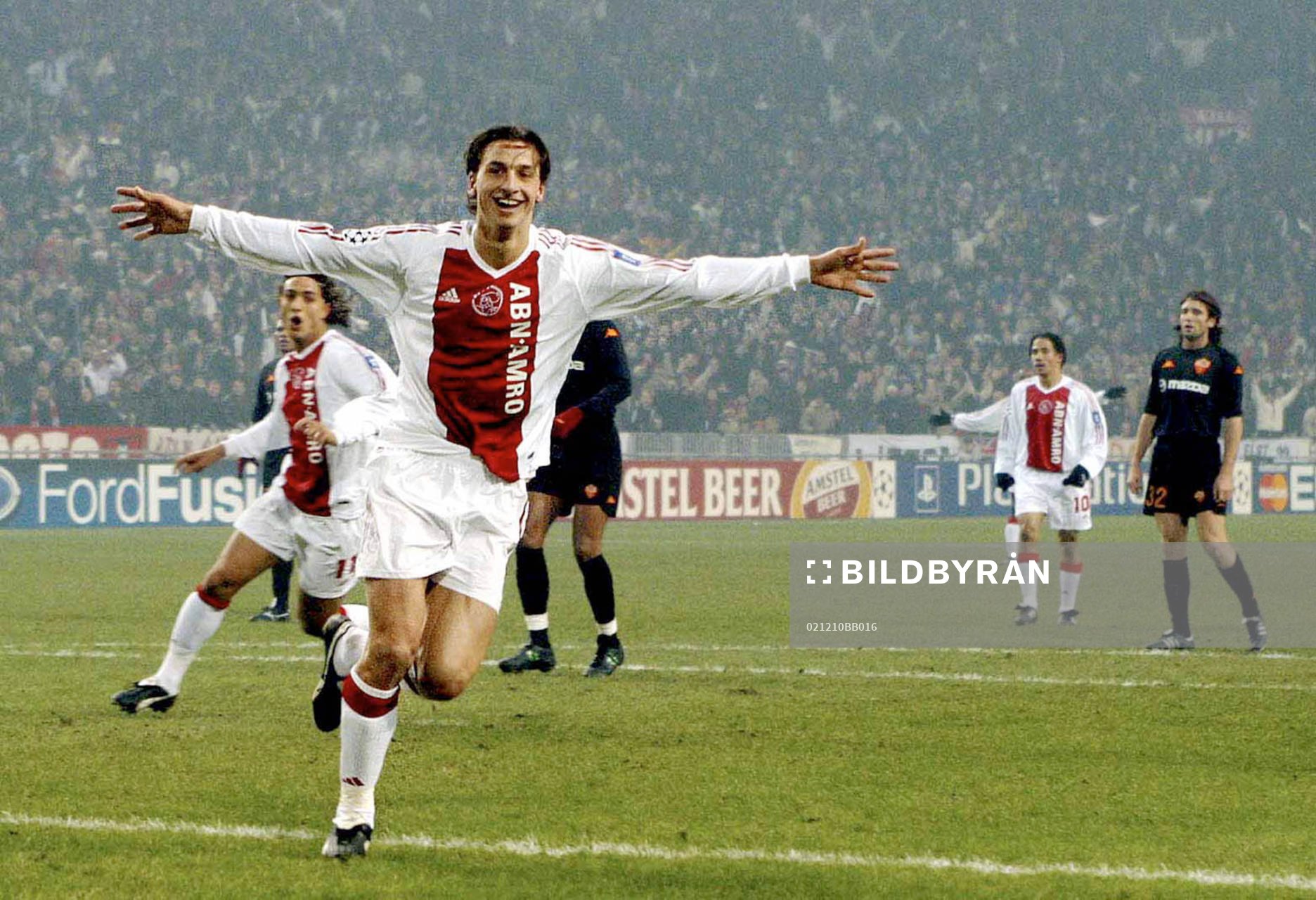 Zlatan Ibrahimovic jublar