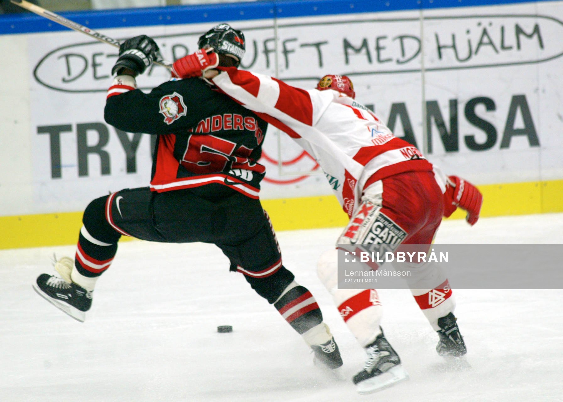 Niklas Nordgren valsar runt med veteranen Peter Andersson