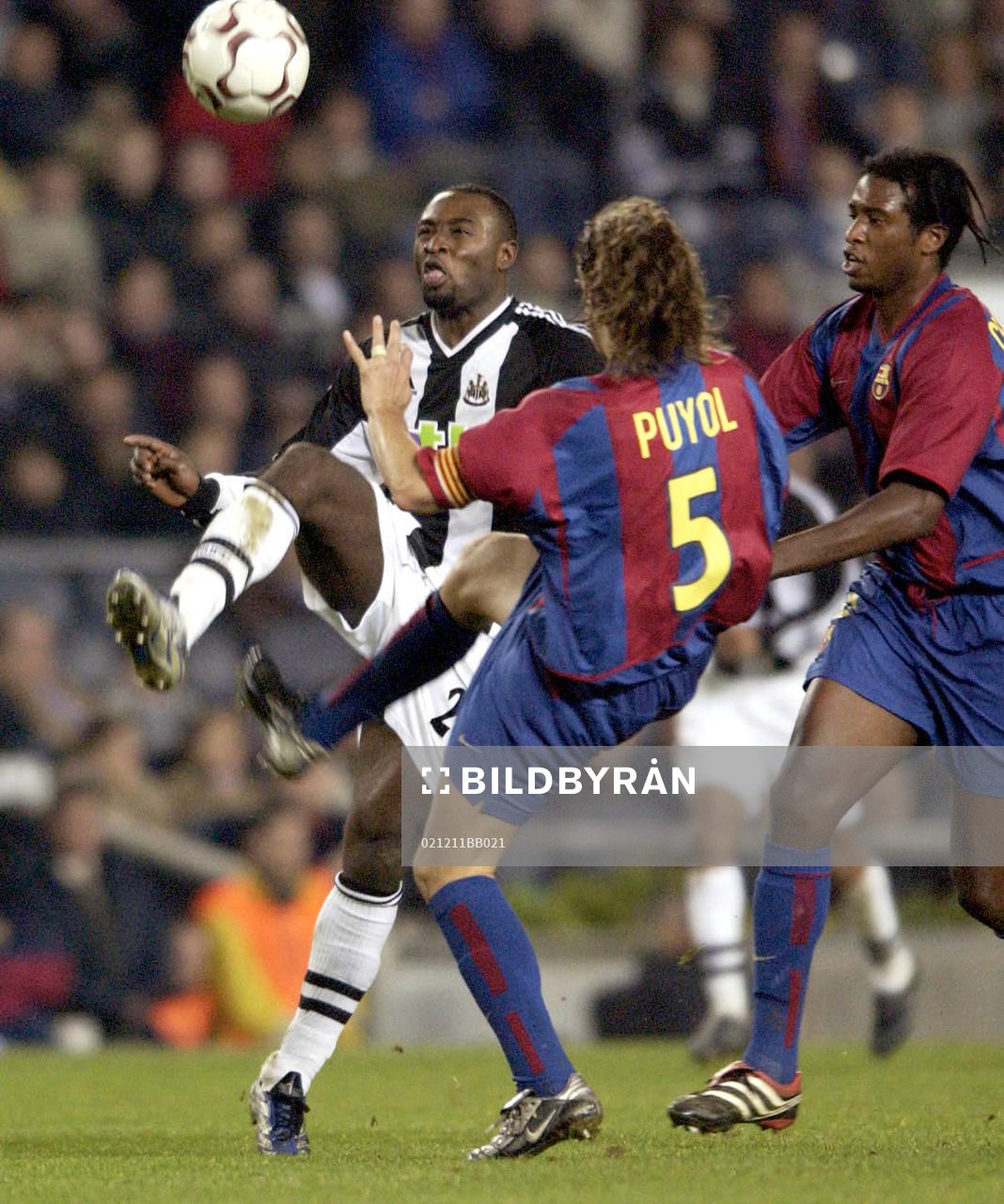 Lua Lua, Newcastle och Carlos Puyol, Barcelona