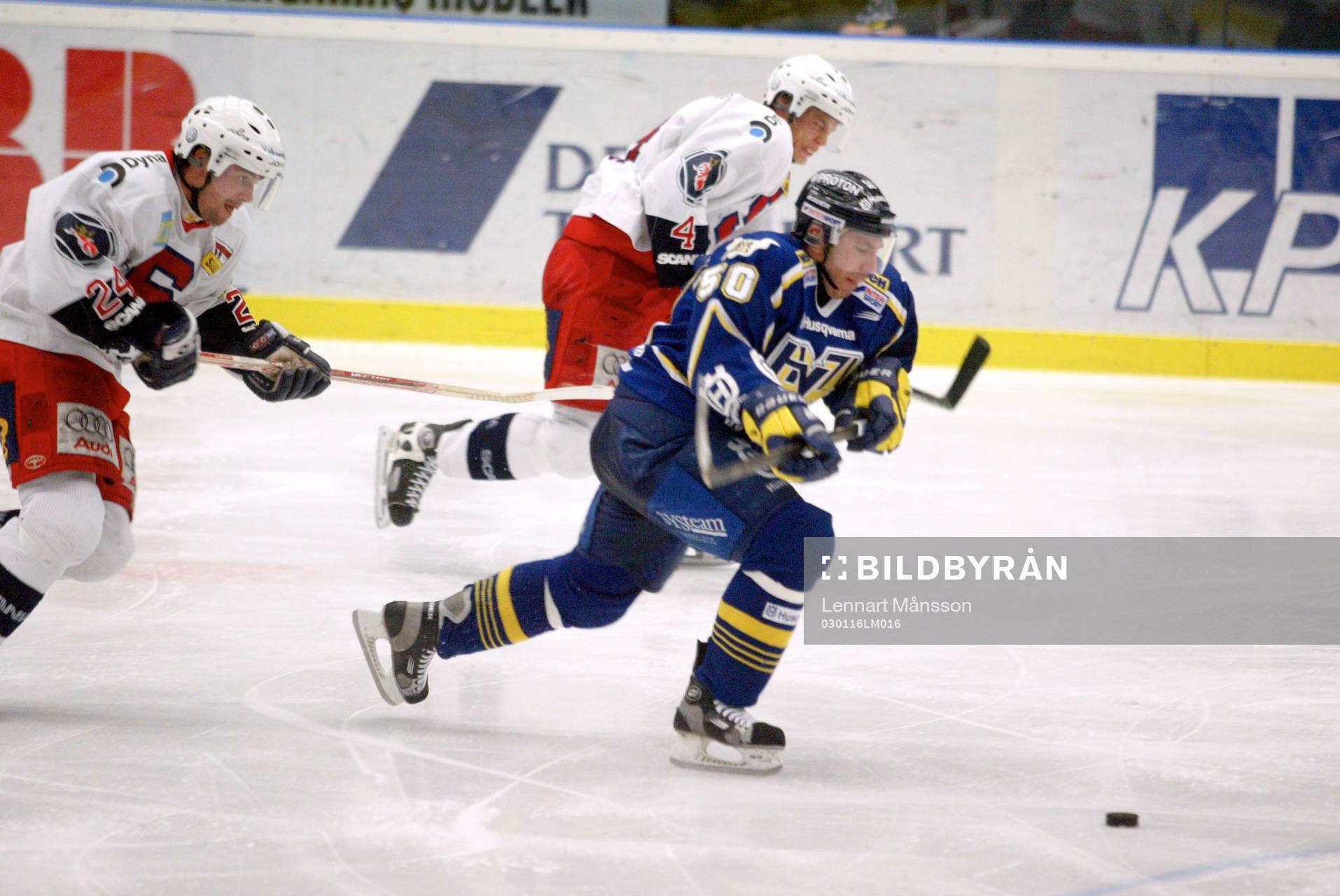 Richard Pavlikovsky, HV 71, jagas av Jörgen Bemström