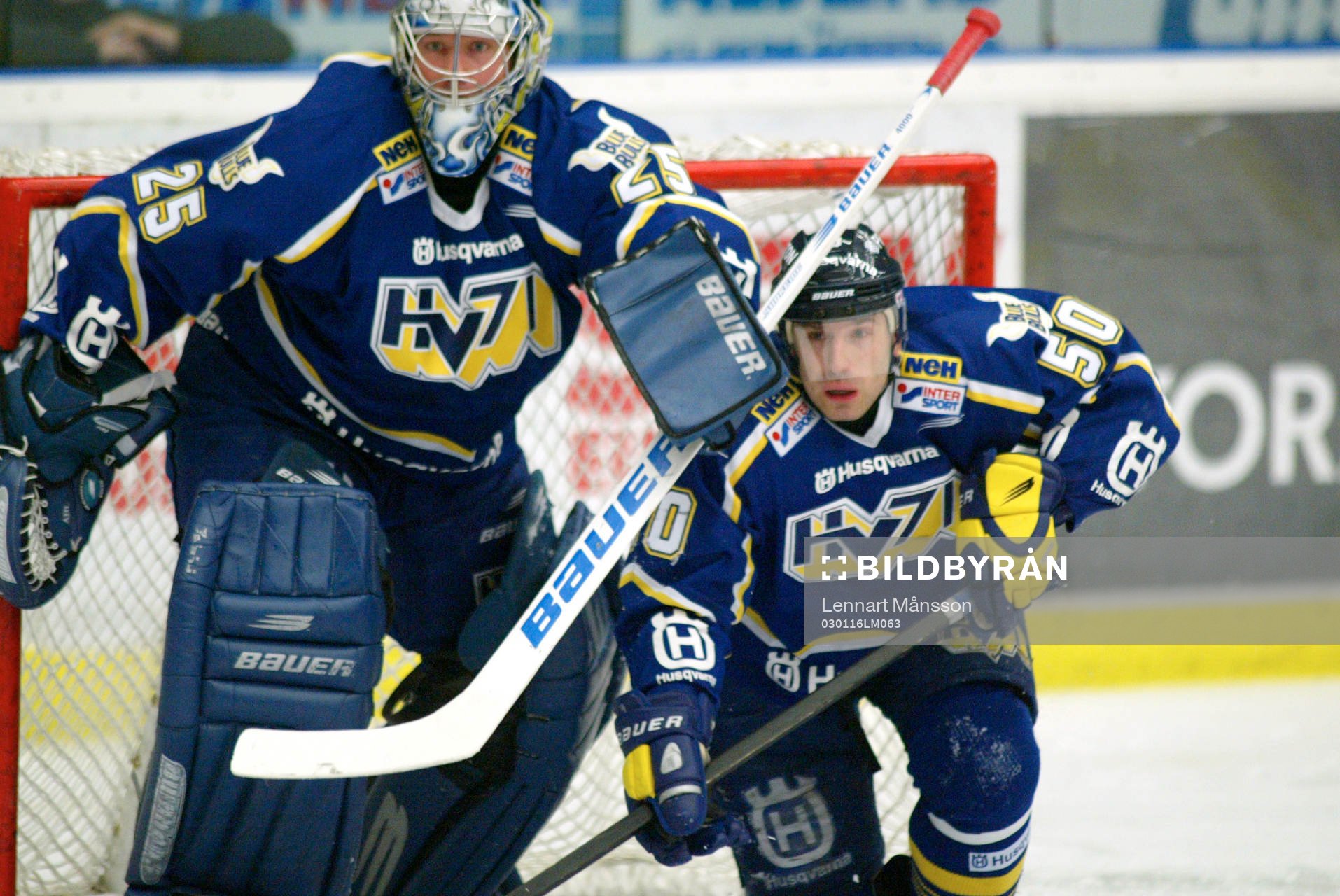Boo Ahl, målvakt och Richard Pavlikovsky, HV 71