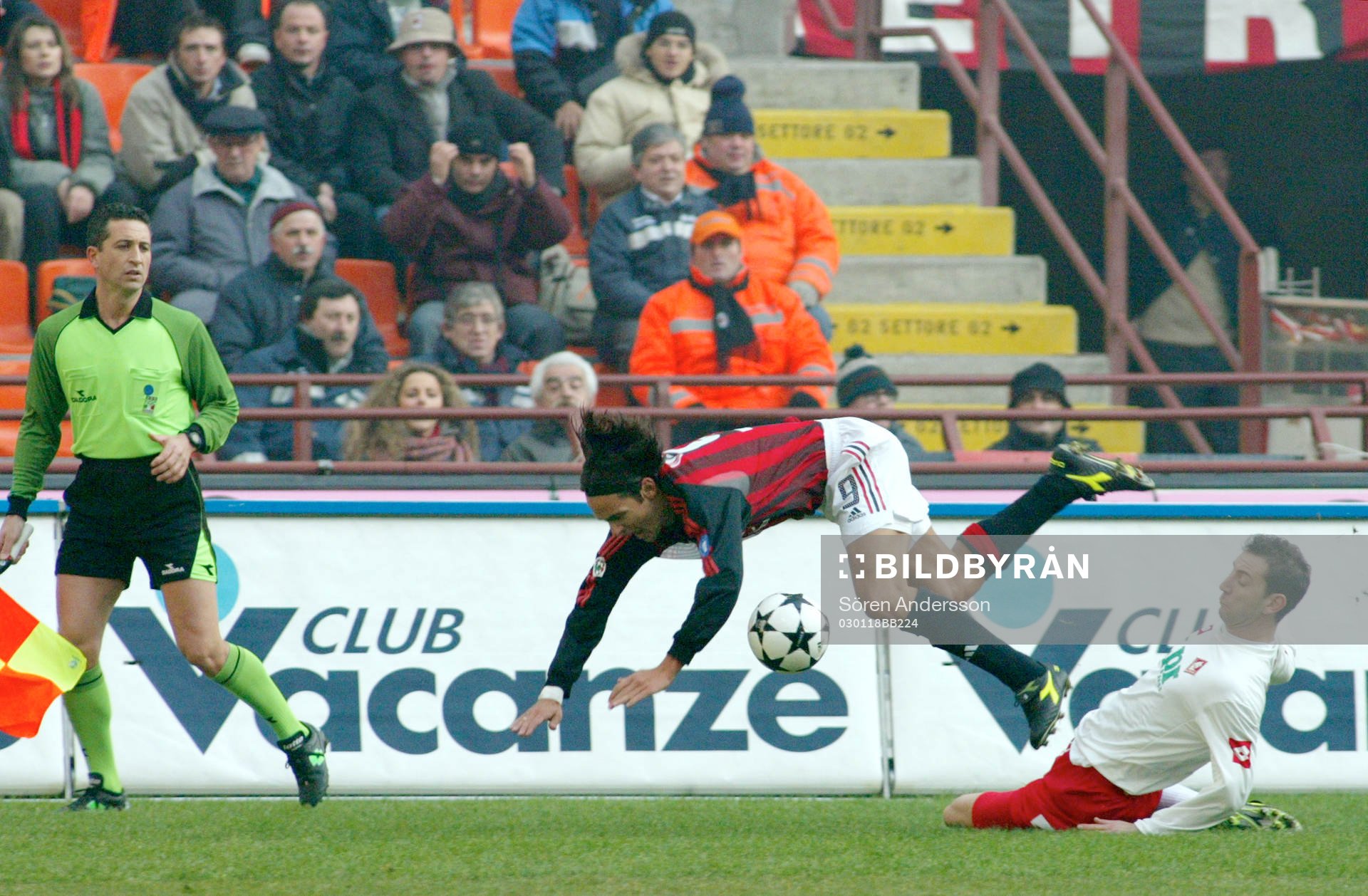  Filippo Inzaghi, Milan och Amedeo Mangone, Piacenza och domare.