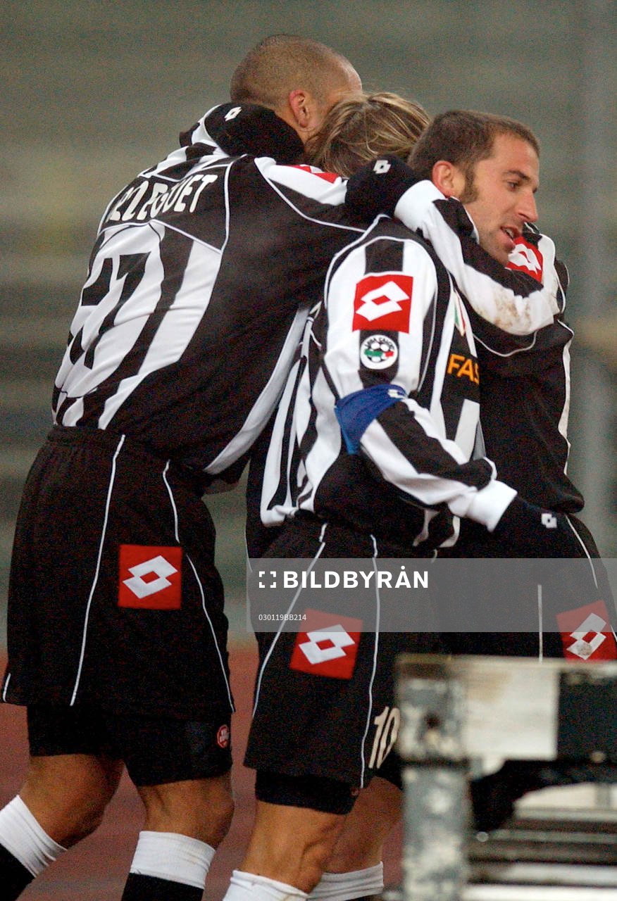  Trezeguet, Nedved och Del Piero, jubel.