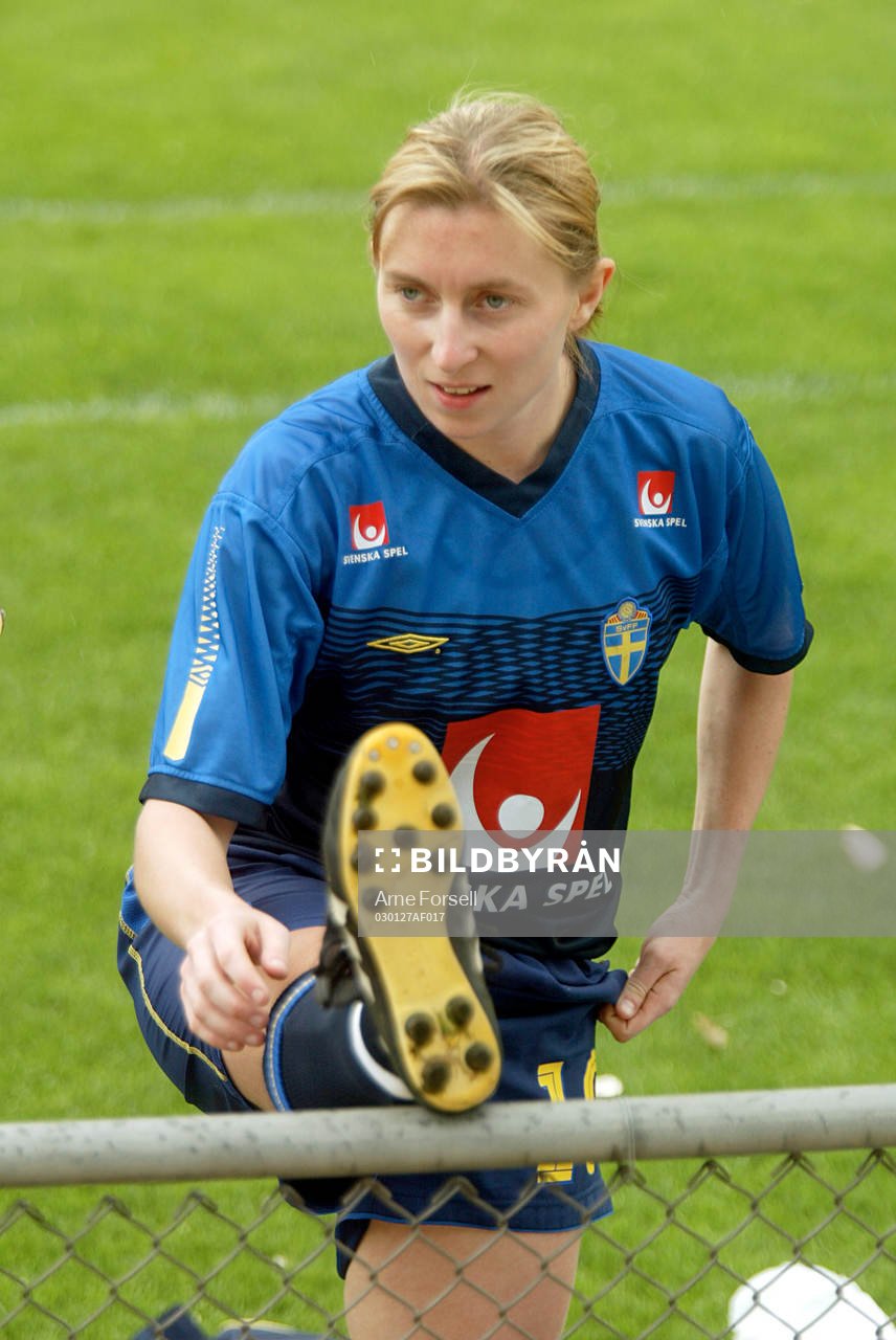 Sara Call, stretching, stretch
