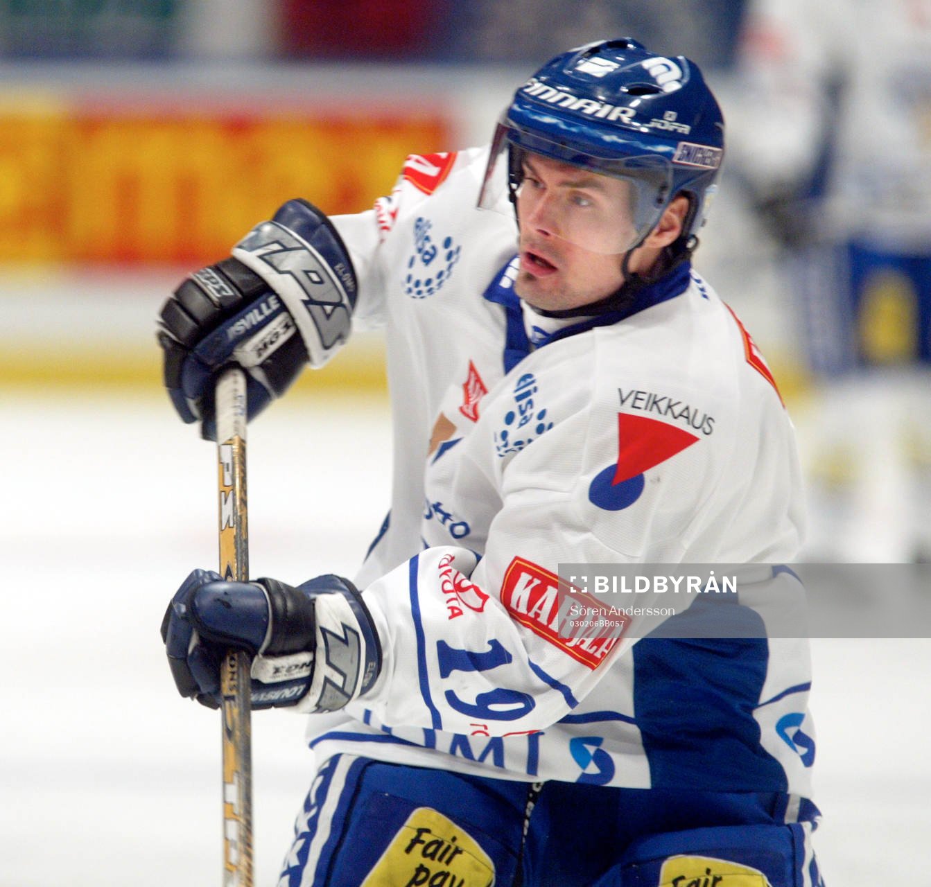 Elomo Teemu, Finland