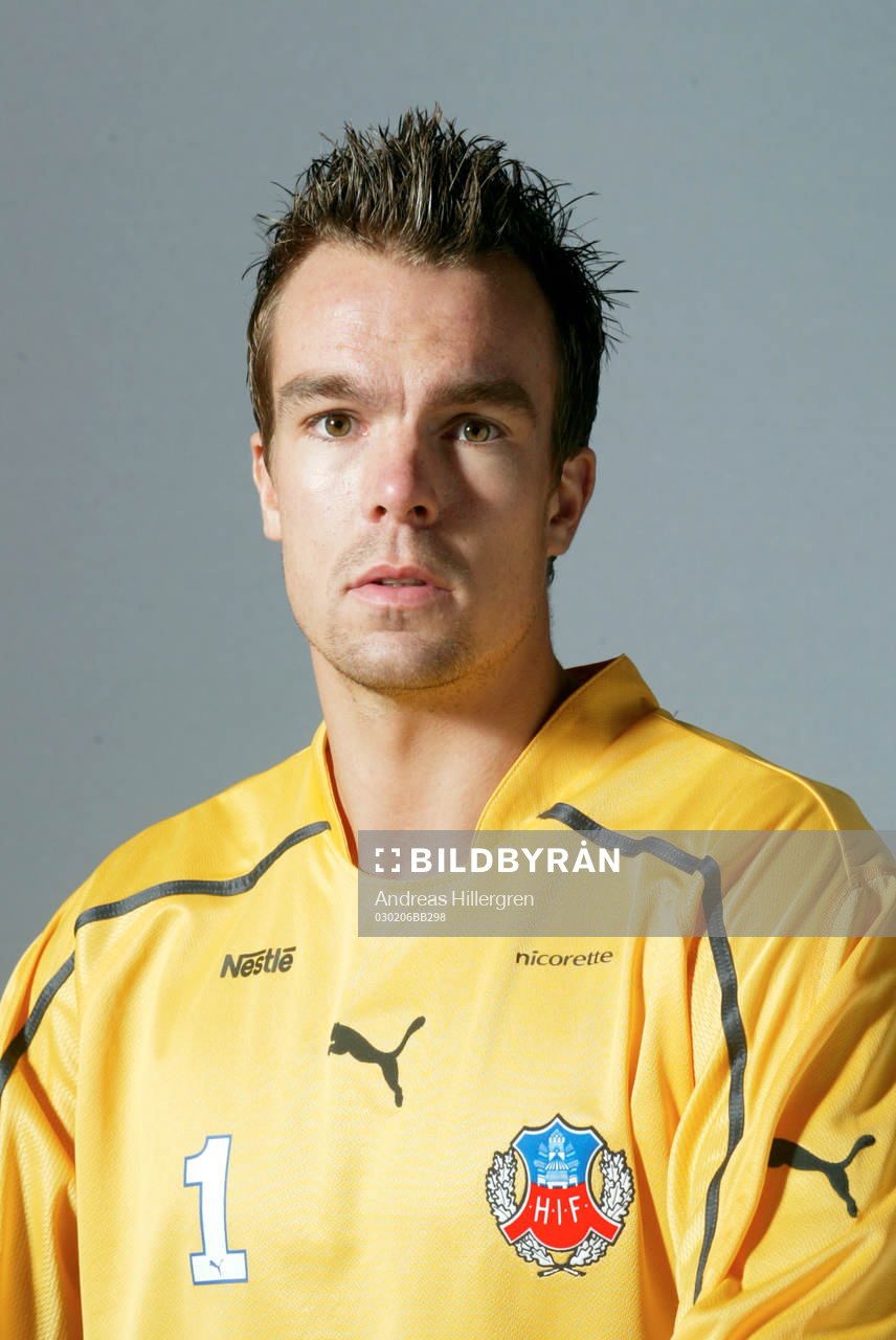 Fredrik Larsson, Målvakt