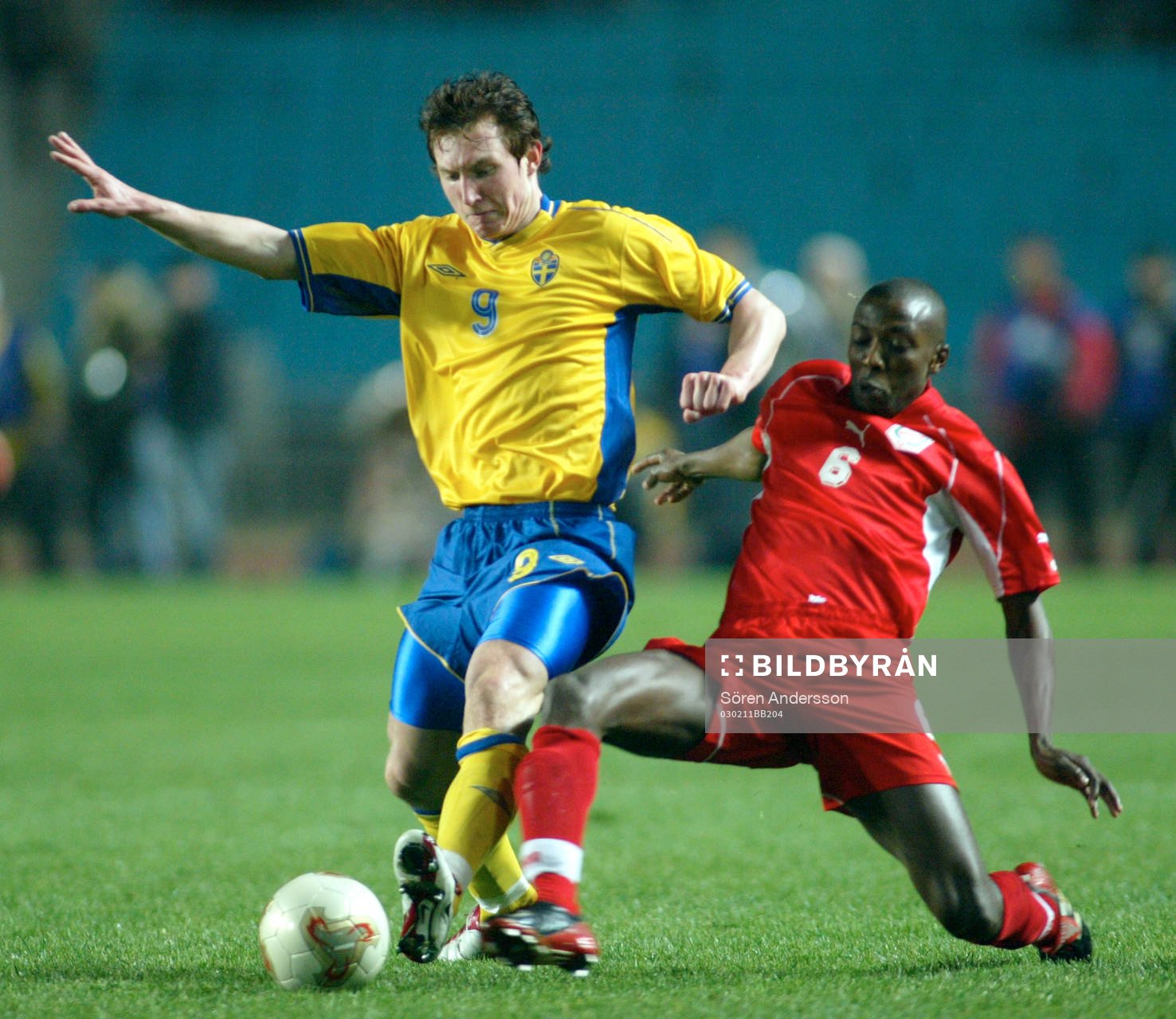  Kim Källström, Sverige och Hatem Trabelsi, Tunisien.