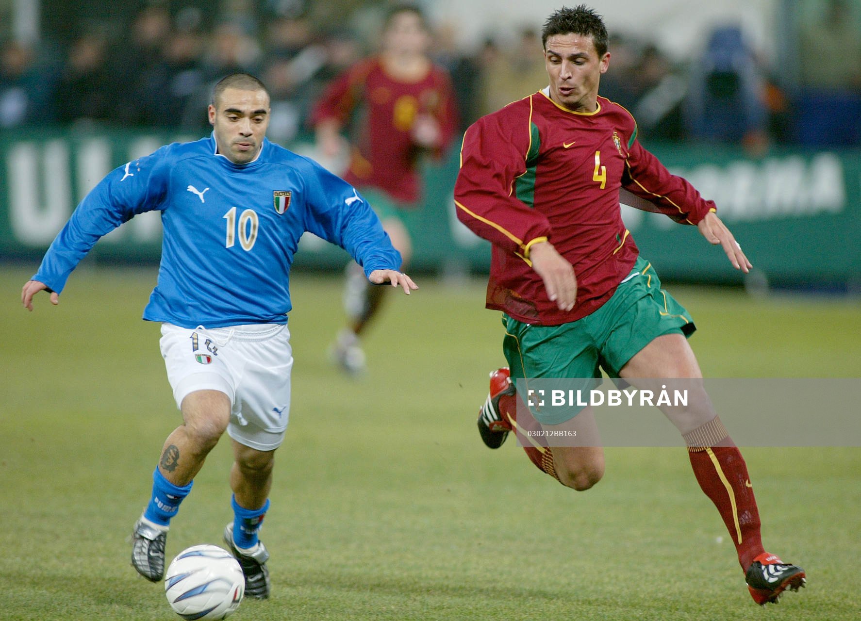 Fabrizio Miccoli, Italien och Fernando Meira, Portugal