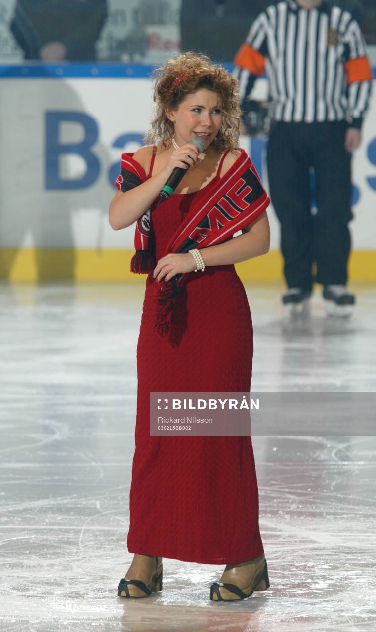 Eva Almér, sång, nationalsång