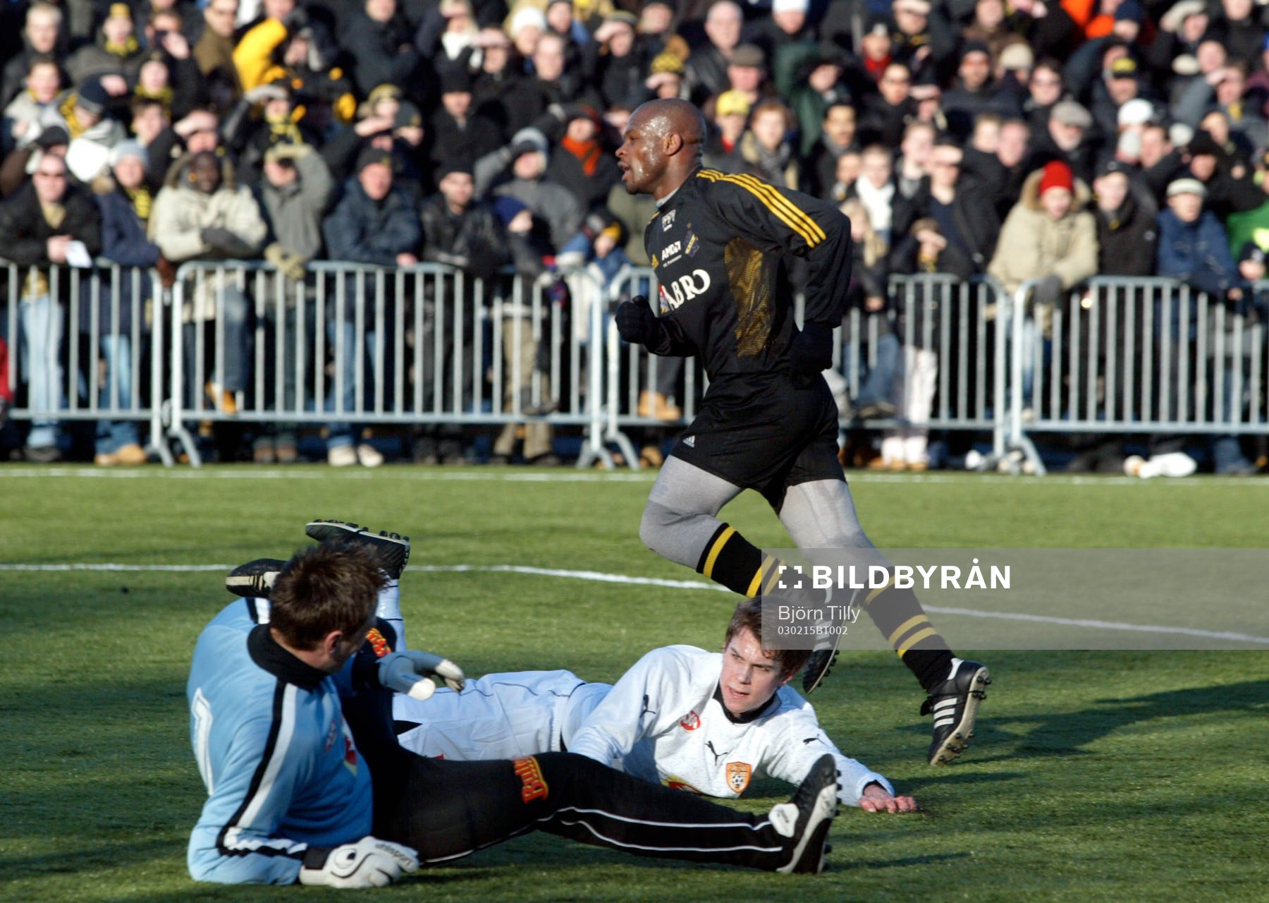 Samuel Ayorinde, AIK efter ett av sina mål.