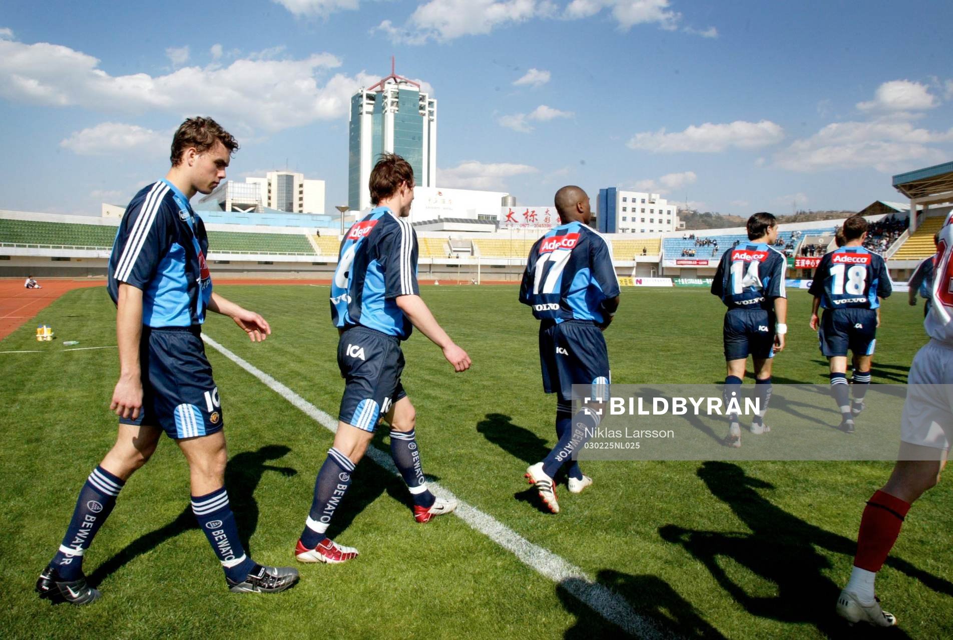 Johan Elmander och de andra i Djurgården gör entré