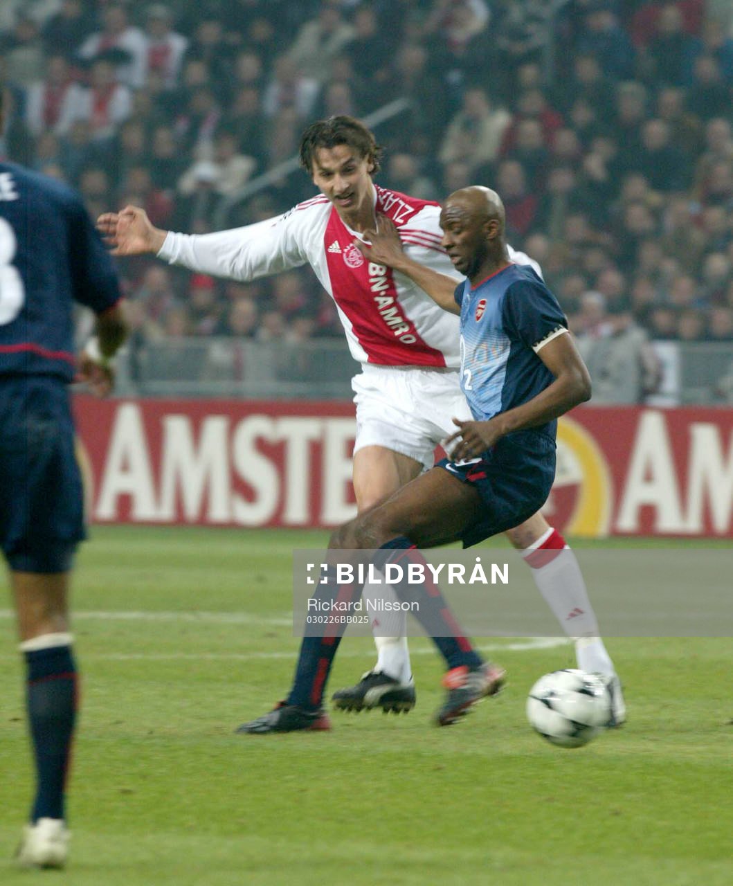 Zlatan Ibrahimovic, Ajax gör en tunnel på Sol Campbell,